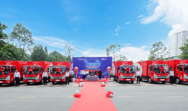 THACO AUTO b&agrave;n giao l&ocirc; 237 xe tải Foton Ollin cho J&T Express Việt Nam- Ảnh 3.