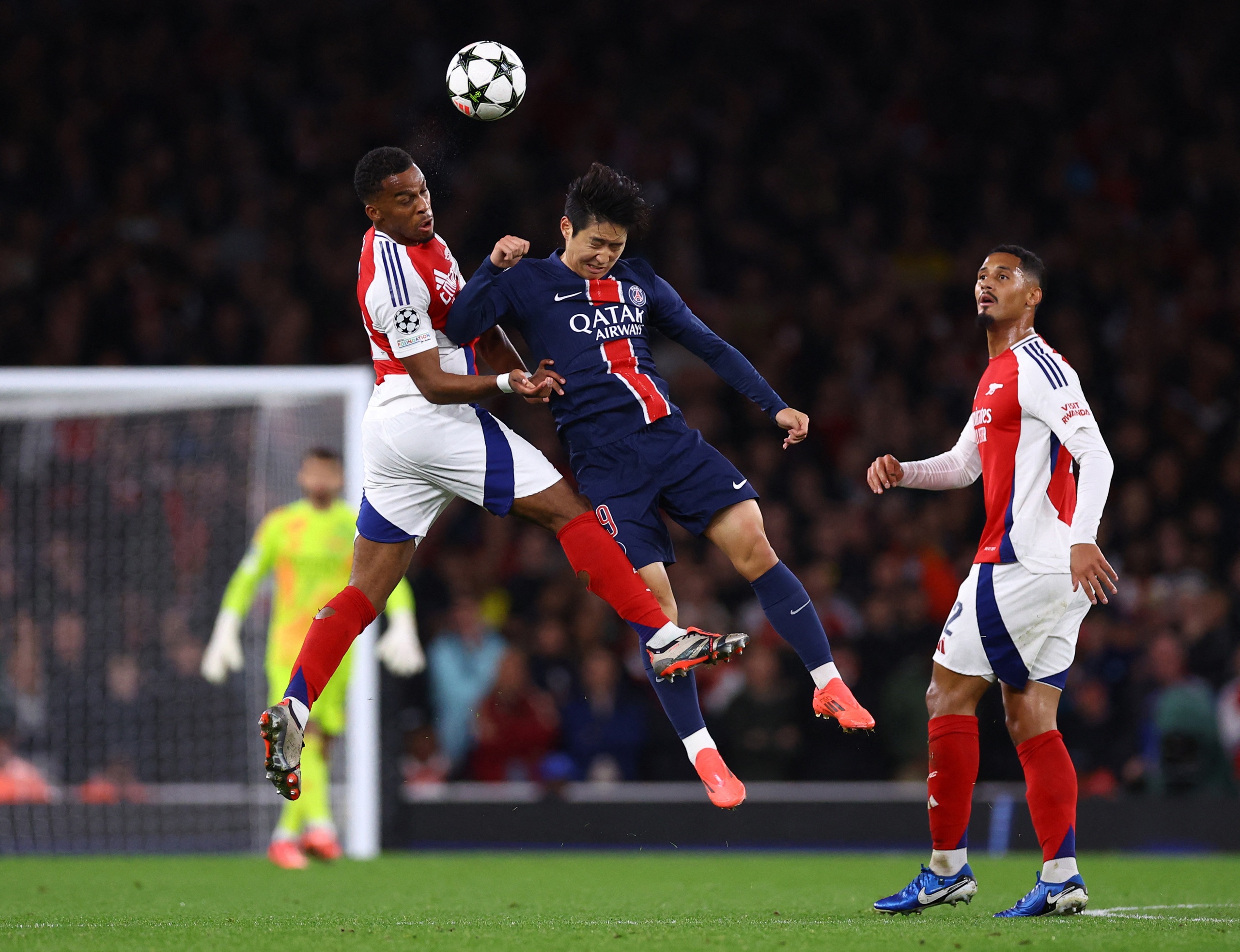 Thủ quân Saka lập công, Arsenal hạ gục PSG ở Champions League- Ảnh 1.