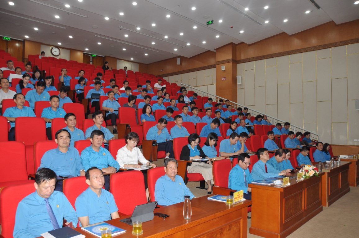 Bồi dưỡng, cập nhật kiến thức, kỹ năng cho cán bộ Công đoàn chủ chốt- Ảnh 2.