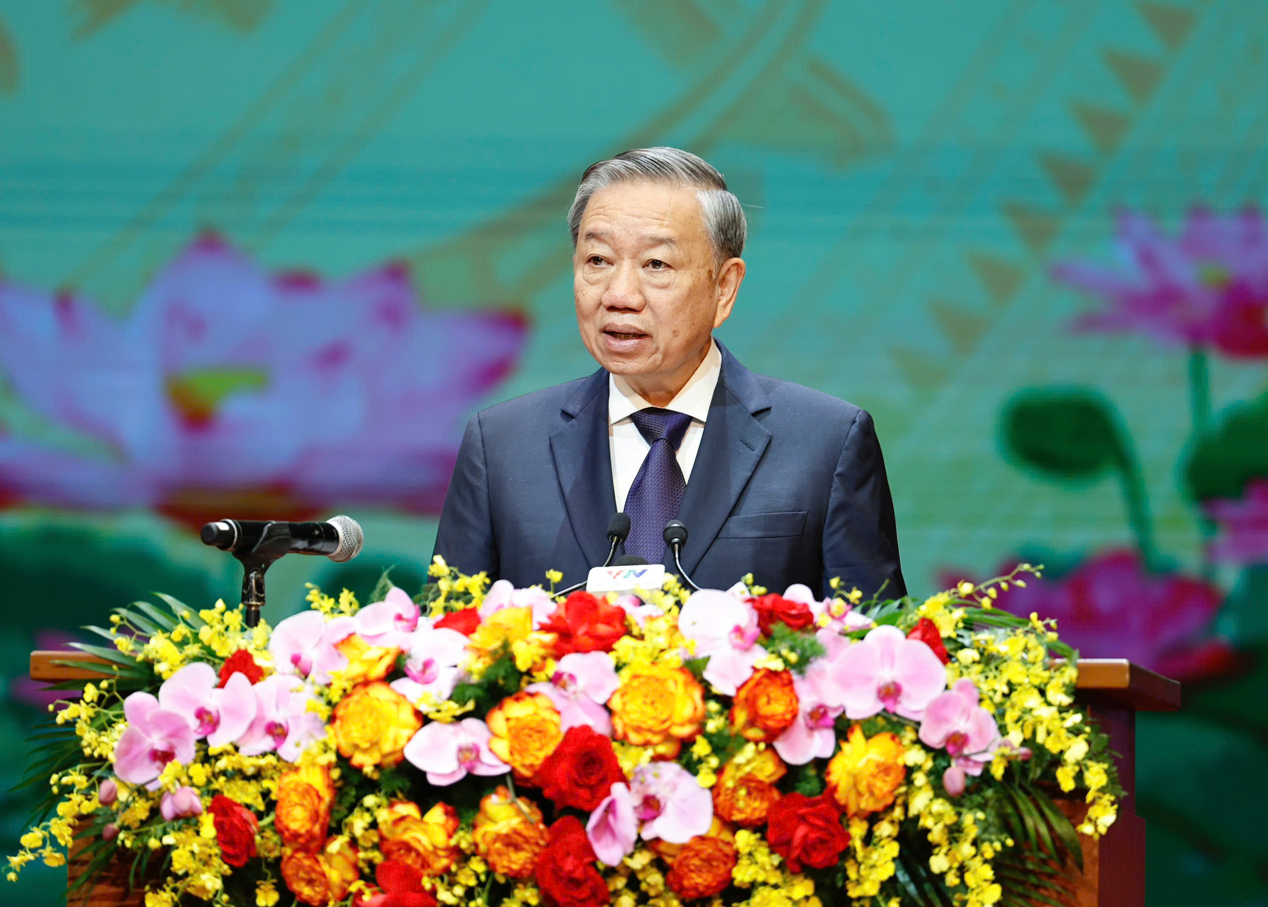 Tổng B&iacute; thư, Chủ tịch nước: Ph&aacute;t triển Thủ đ&ocirc; H&agrave; Nội "Văn hiến - Văn minh - Hiện đại"- Ảnh 1.