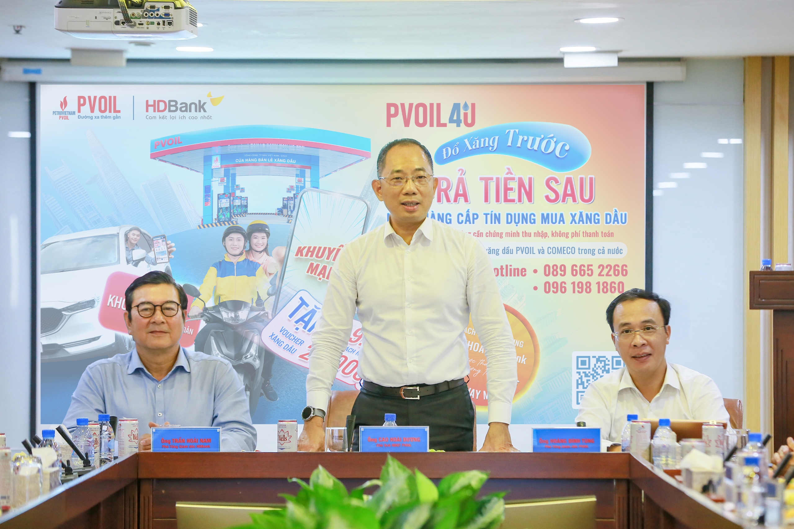&Ocirc;ng Cao Ho&agrave;i Dương, Chủ tịch HĐQT Tổng C&ocirc;ng ty Dầu Việt Nam, giới thiệu về app PVOIL 4U