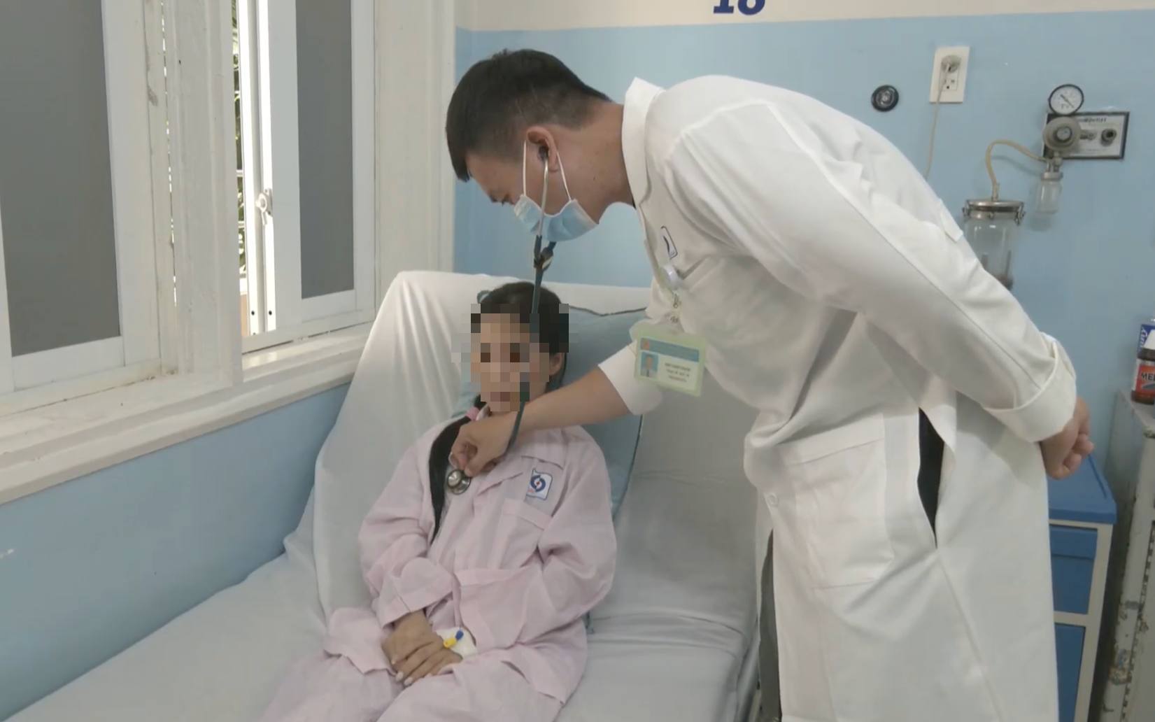 Cứu nữ bệnh nhân 33 tuổi ở TP HCM bị nhiễm vi khuẩn "ăn thịt người"