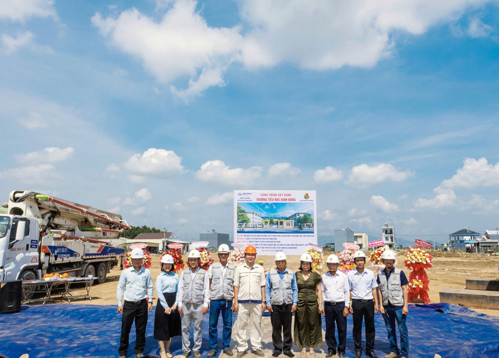 Lễ khởi c&ocirc;ng x&acirc;y dựng Trường Tiểu học B&igrave;nh Đ&ocirc;ng với kinh ph&iacute; hơn 40 tỉ đồng