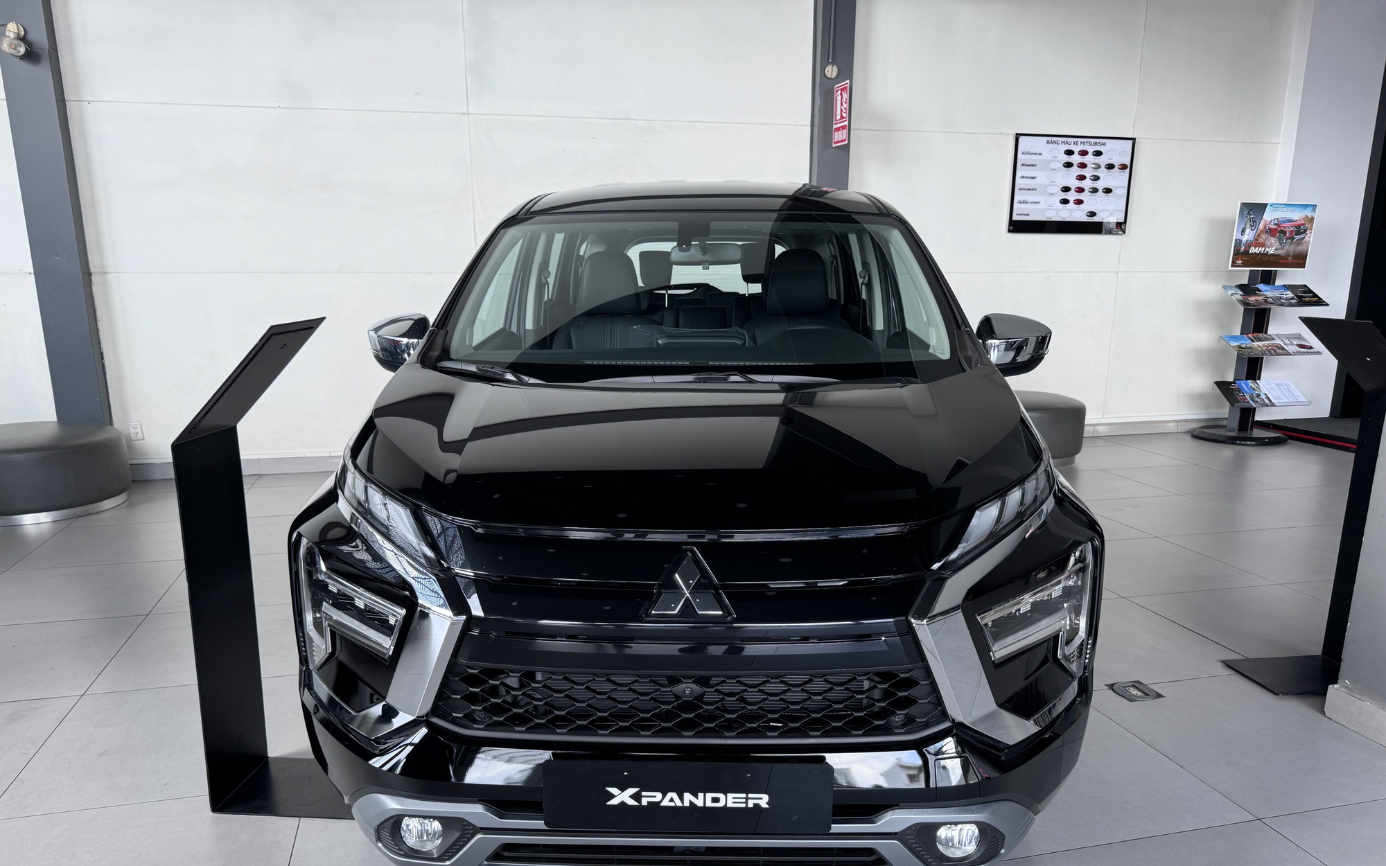 Thị trường ô tô chuyển biến bất ngờ sau khi chính sách giảm 50% lệ phí trước bạ