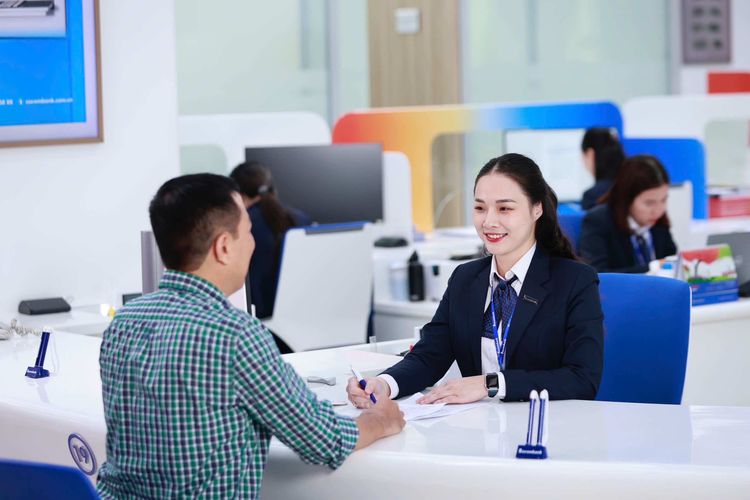 Sacombank và hành trình từ tâm- Ảnh 1.