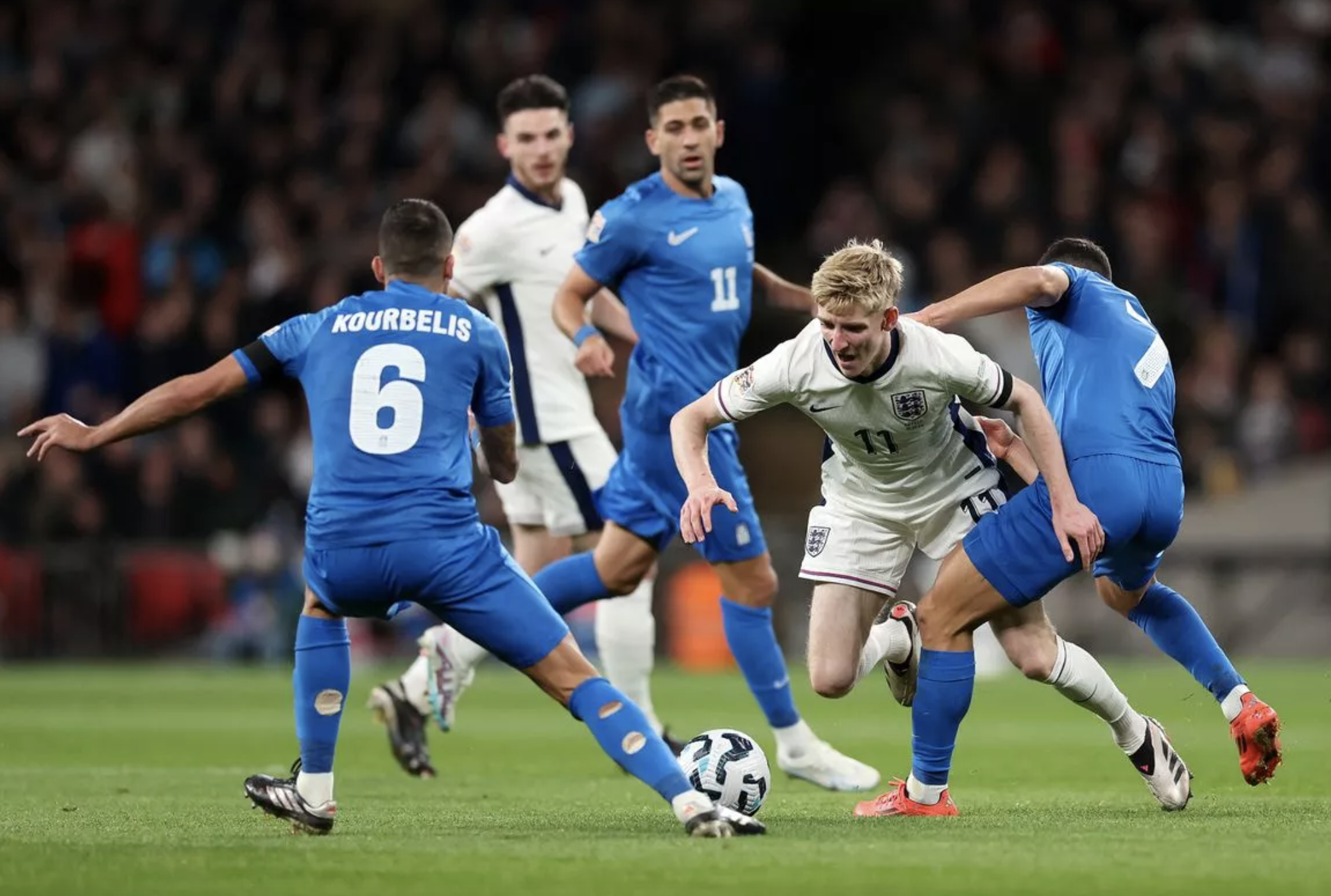 Thủng lưới phút bù giờ, tuyển Anh nhận thất bại sốc Nations League- Ảnh 1.