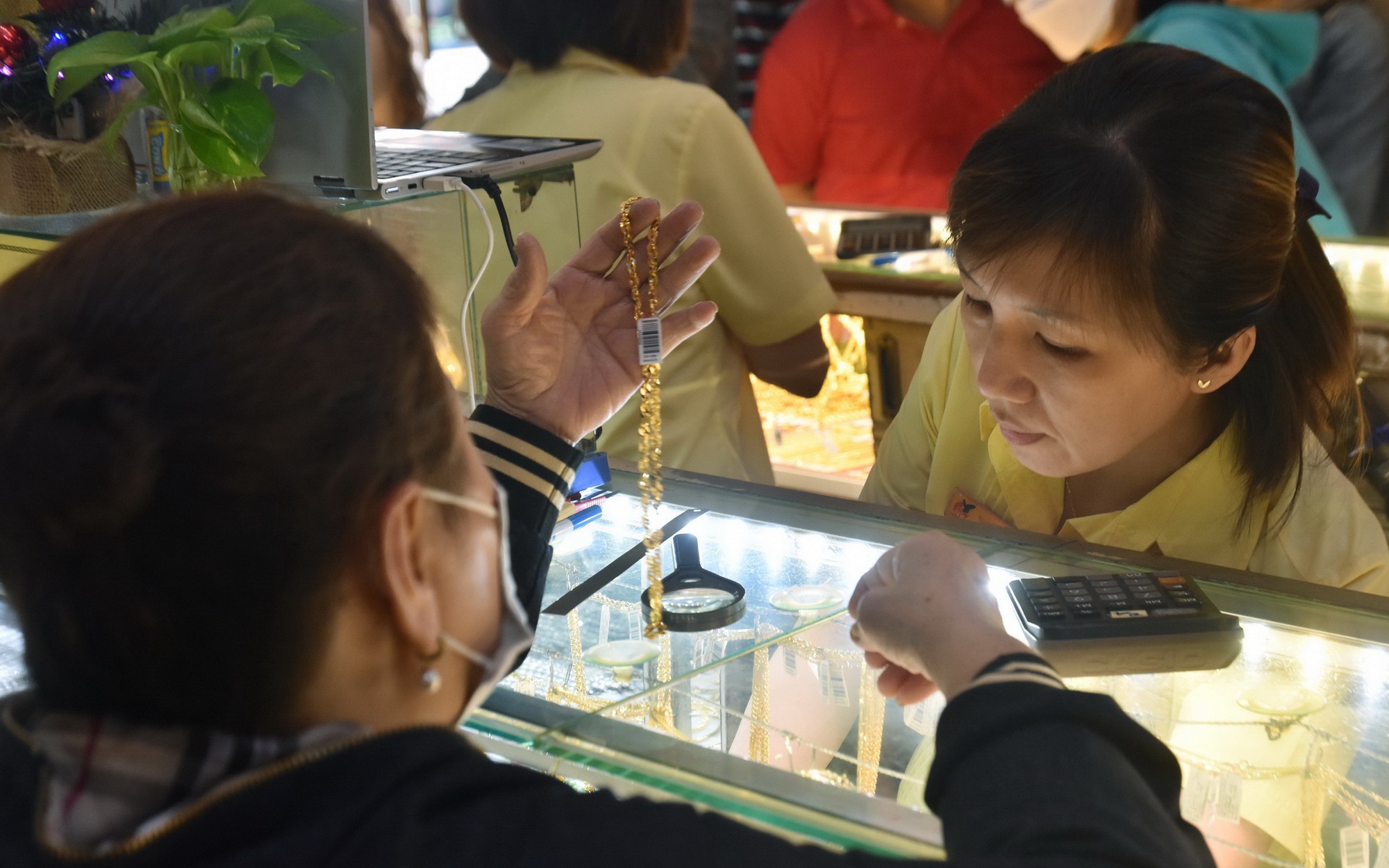 Giá vàng hôm nay, 11-10: Bật tăng trở lại