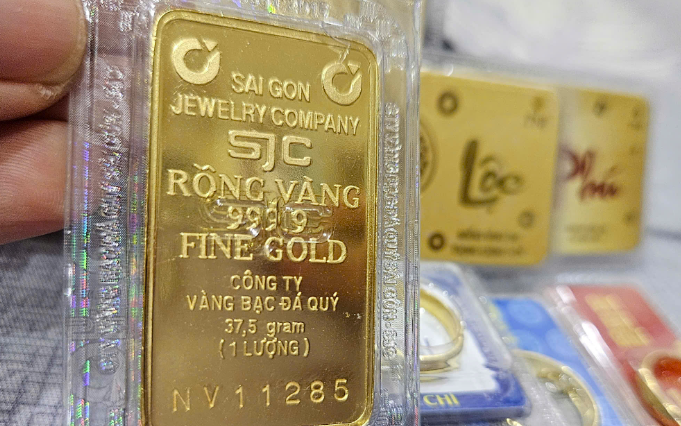 Giá vàng miếng SJC lẫn vàng nhẫn đồng loạt giảm mạnh
