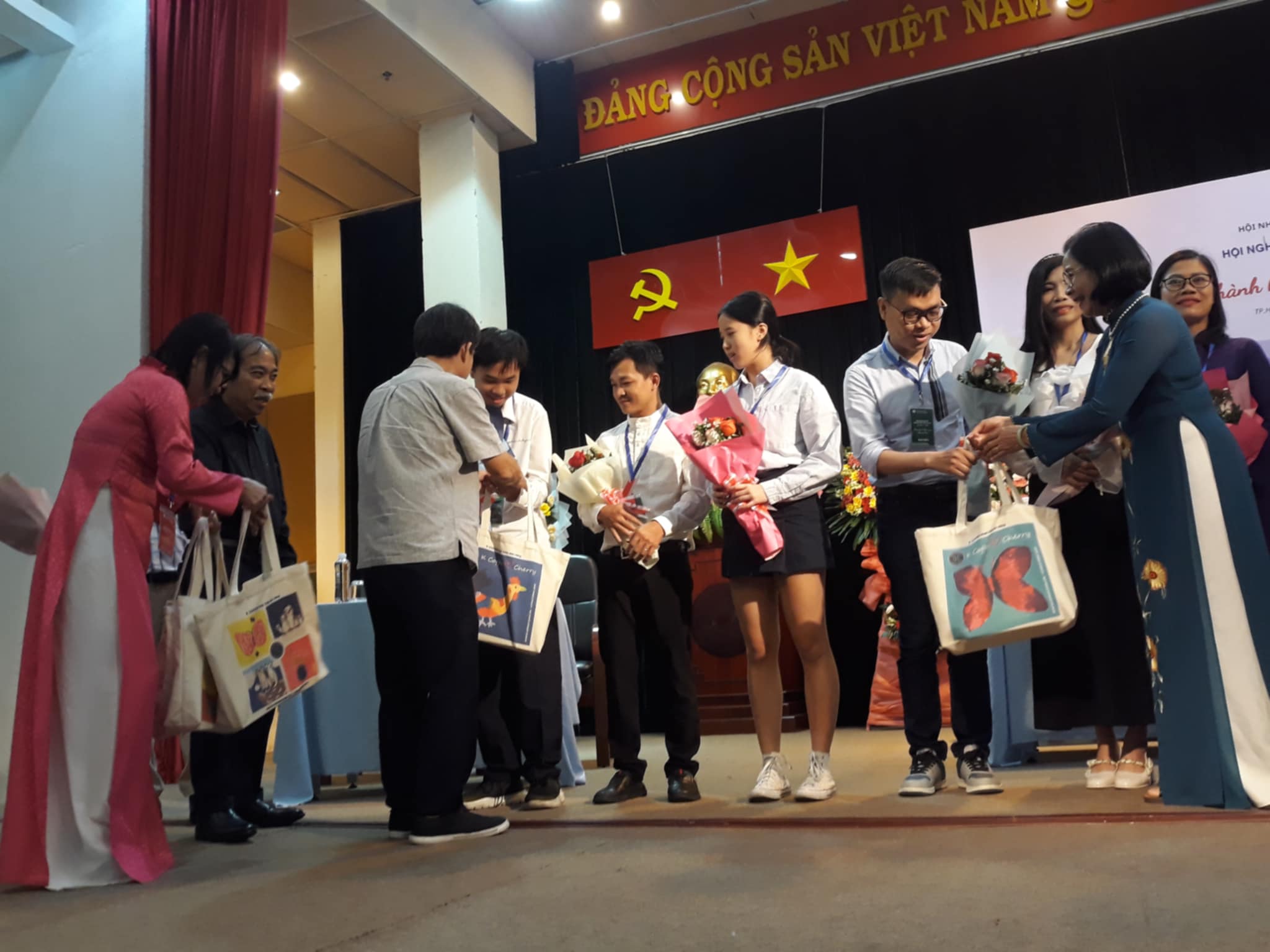 Nguyễn Nhật &Aacute;nh v&agrave; trăn trở về nghiệp văn chương- Ảnh 9.