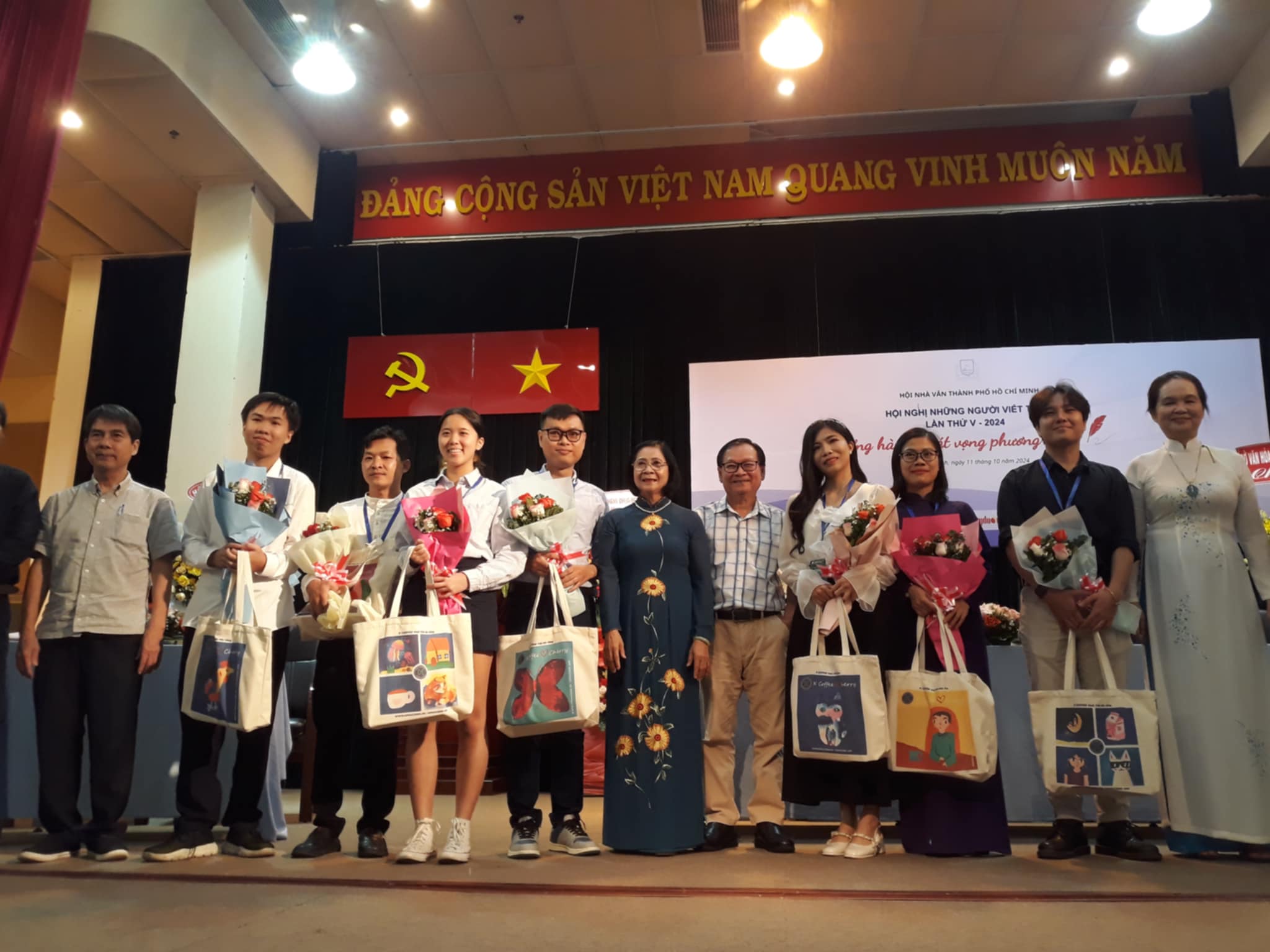 Nguyễn Nhật &Aacute;nh v&agrave; trăn trở về nghiệp văn chương- Ảnh 10.