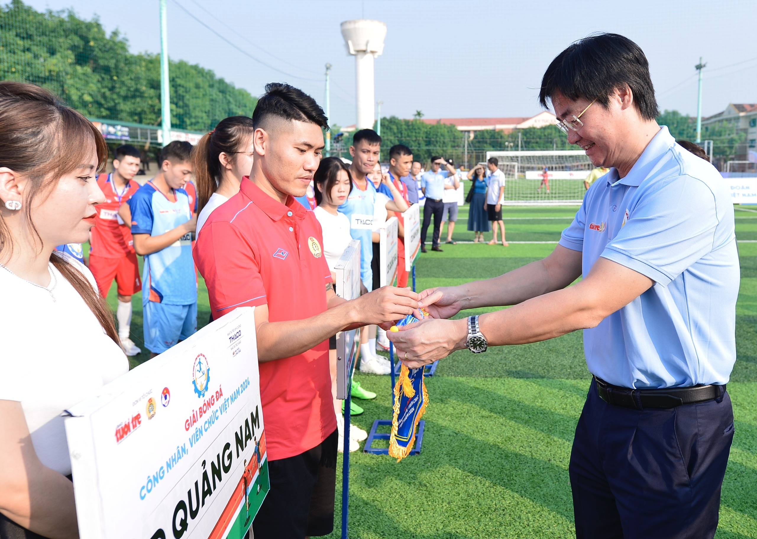 V&ograve;ng loại khu vực Nghệ An Giải b&oacute;ng đ&aacute; c&ocirc;ng nh&acirc;n, vi&ecirc;n chức Việt Nam 2024- Ảnh 4.
