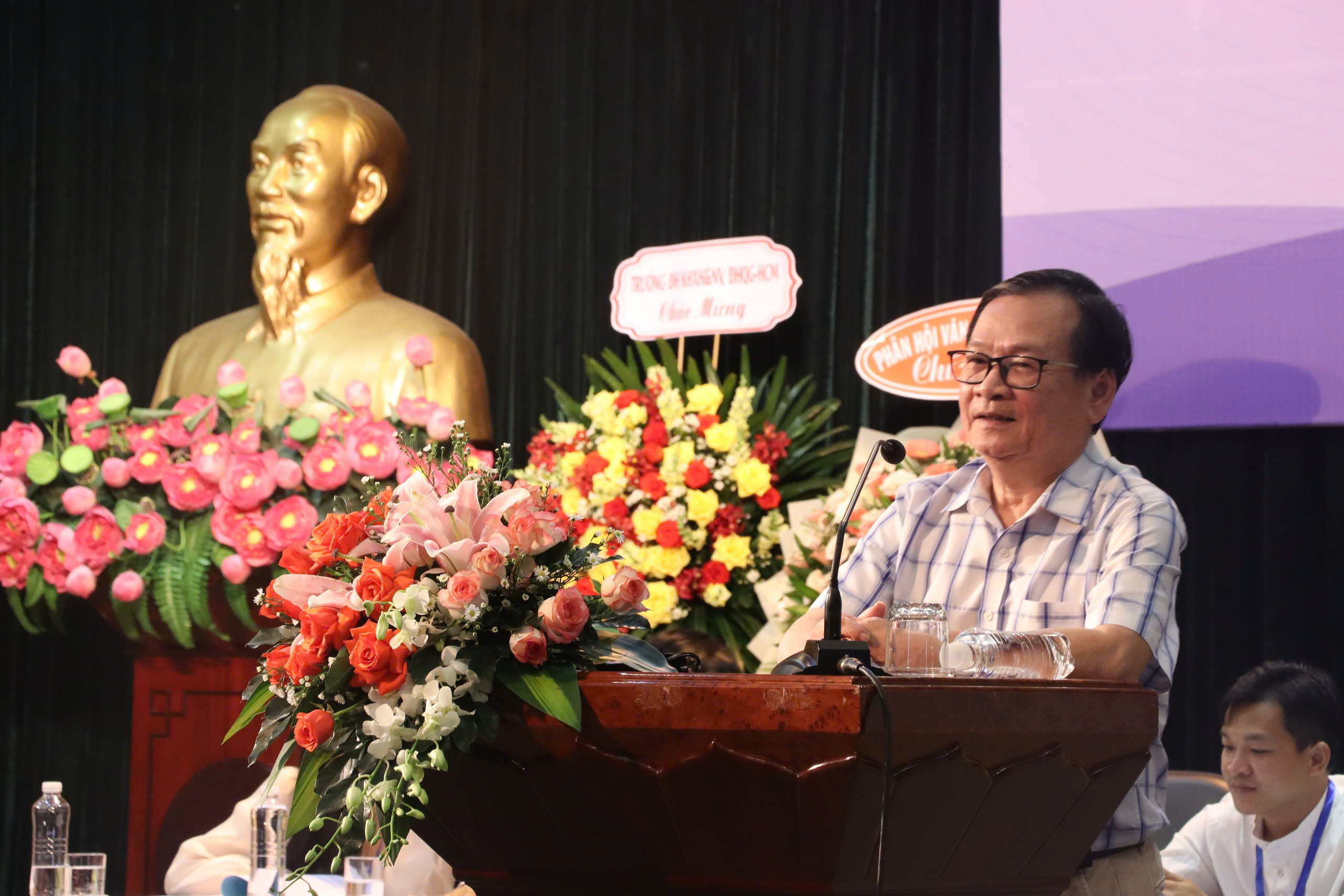 Nguyễn Nhật &Aacute;nh v&agrave; trăn trở về nghiệp văn chương- Ảnh 2.
