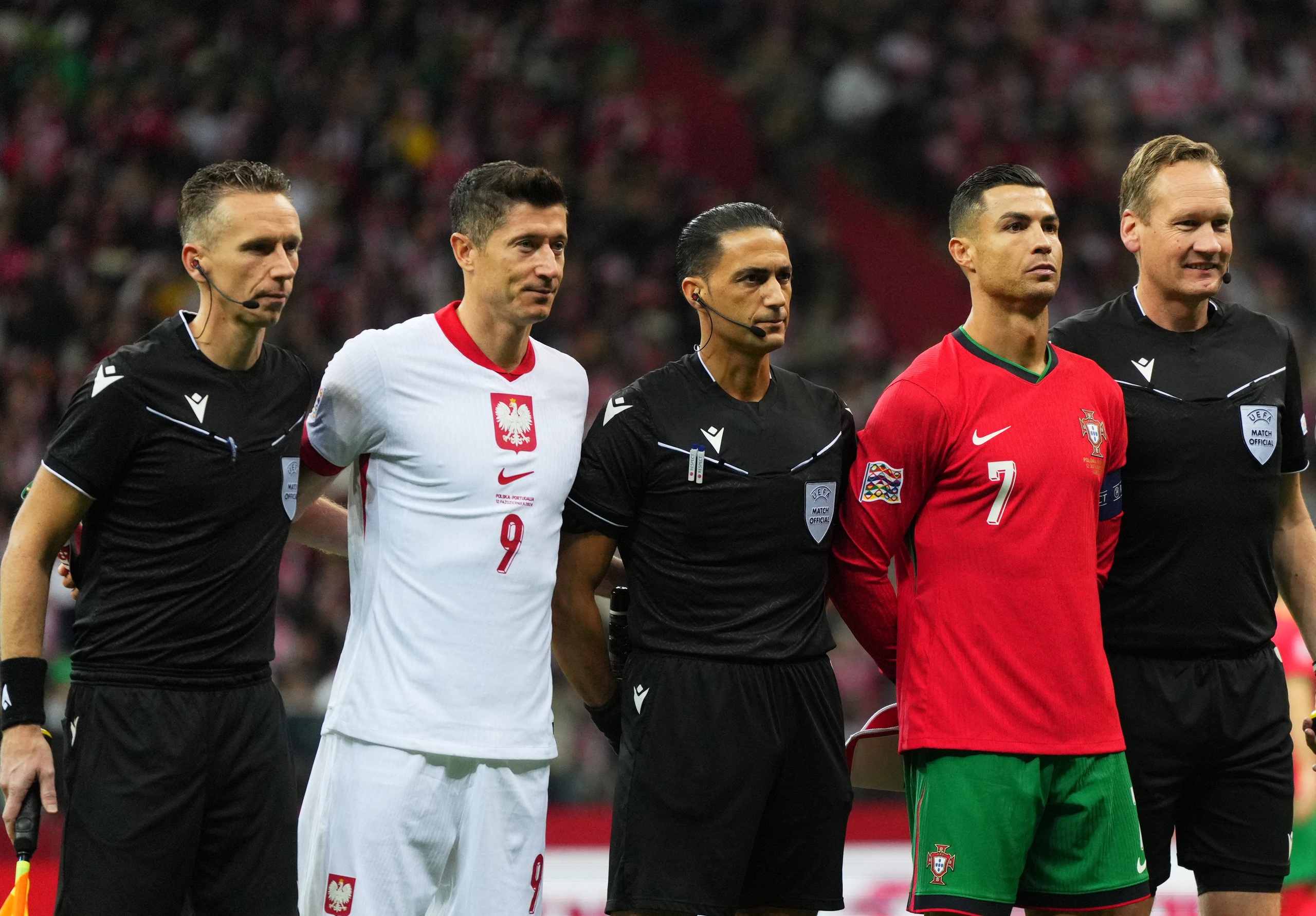Ronaldo ghi bàn thứ 906, Bồ Đào Nha thắng tưng bừng trên sân Ba Lan- Ảnh 1.