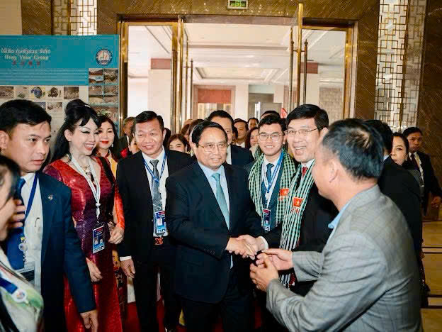 Tiến sĩ Quỳnh Paris được trao danh hiệu Doanh nh&acirc;n ti&ecirc;u biểu Asean- Ảnh 2.