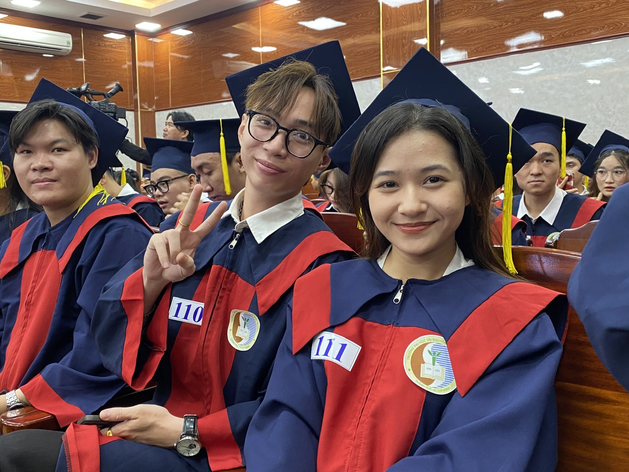 Gần 700 sinh vi&ecirc;n Trường ĐH T&agrave;i nguy&ecirc;n v&agrave; M&ocirc;i trường TP HCM tốt nghiệp- Ảnh 1.