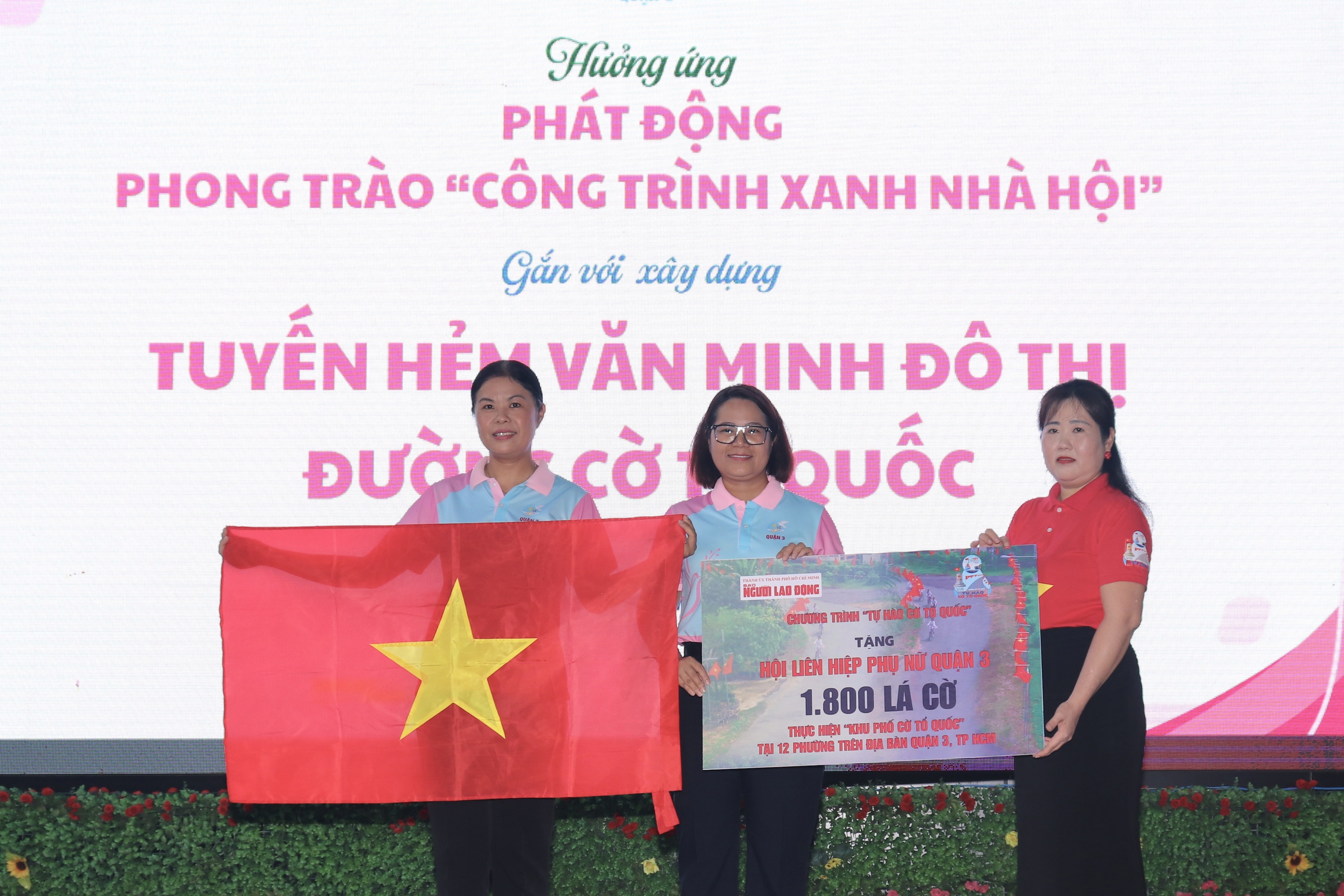 TP HCM: Kh&aacute;nh th&agrave;nh "Đường cờ Tổ quốc" tại quận 3- Ảnh 1.