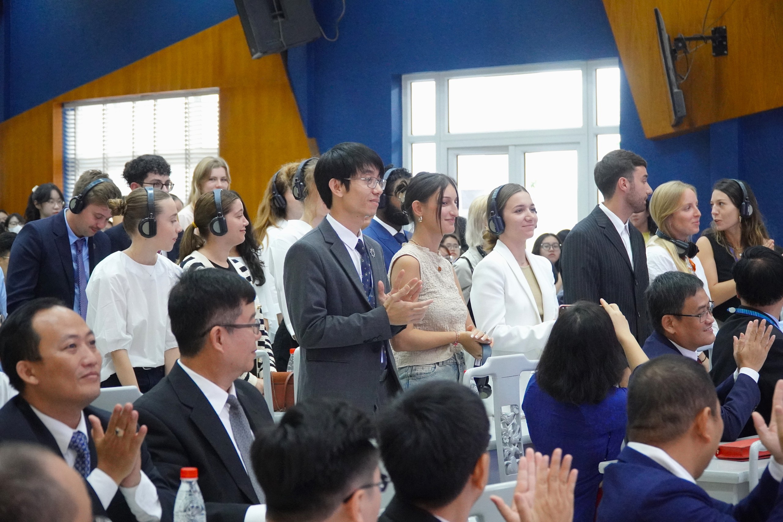 Bộ GD-ĐT giao 5 nhiệm vụ quan trọng cho Trường ĐH Luật TP HCM- Ảnh 1.