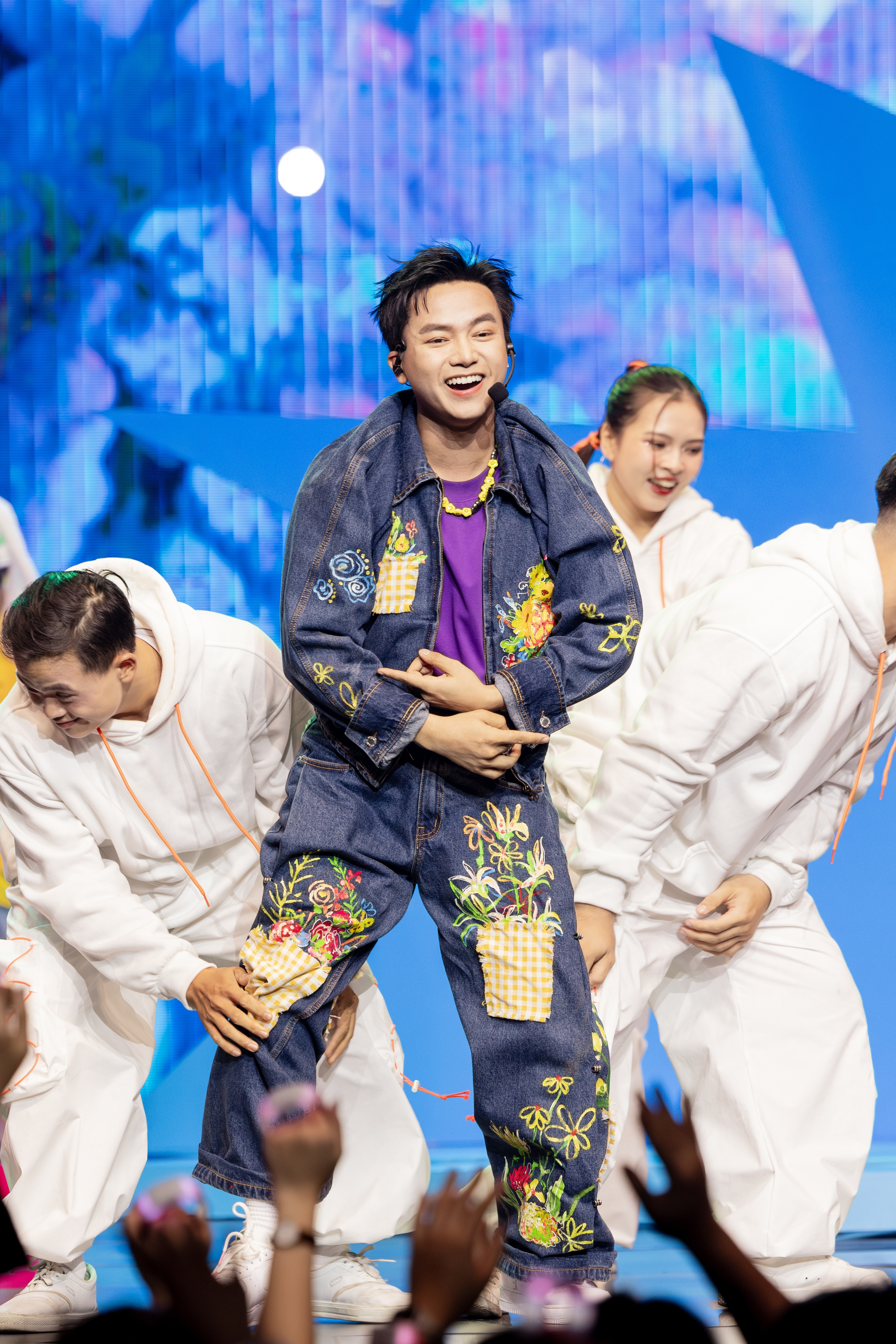 Noo Phước Thịnh th&aacute;n phục trước nỗ lực của c&aacute;c anh t&agrave;i- Ảnh 4.
