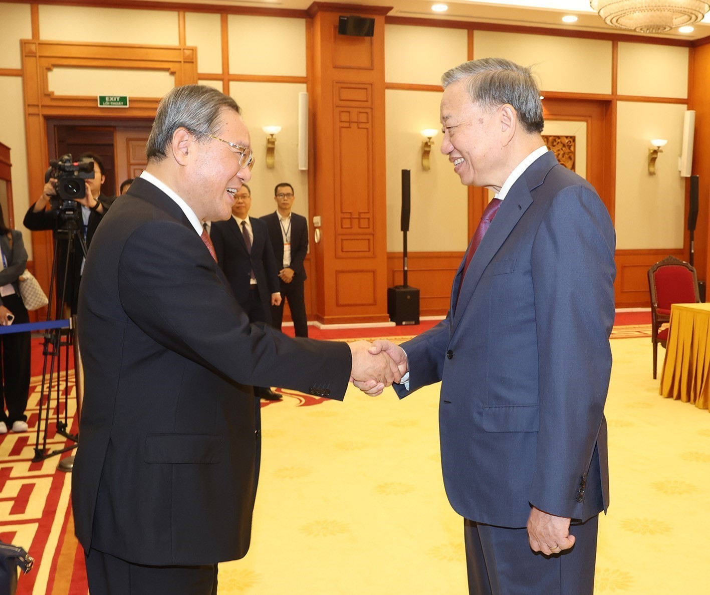 Tổng B&iacute; thư, Chủ tịch nước T&ocirc; L&acirc;m tiếp Thủ tướng Trung Quốc L&yacute; Cường thăm ch&iacute;nh thức Việt Nam ng&agrave;y 12-10Ảnh: TTXVN