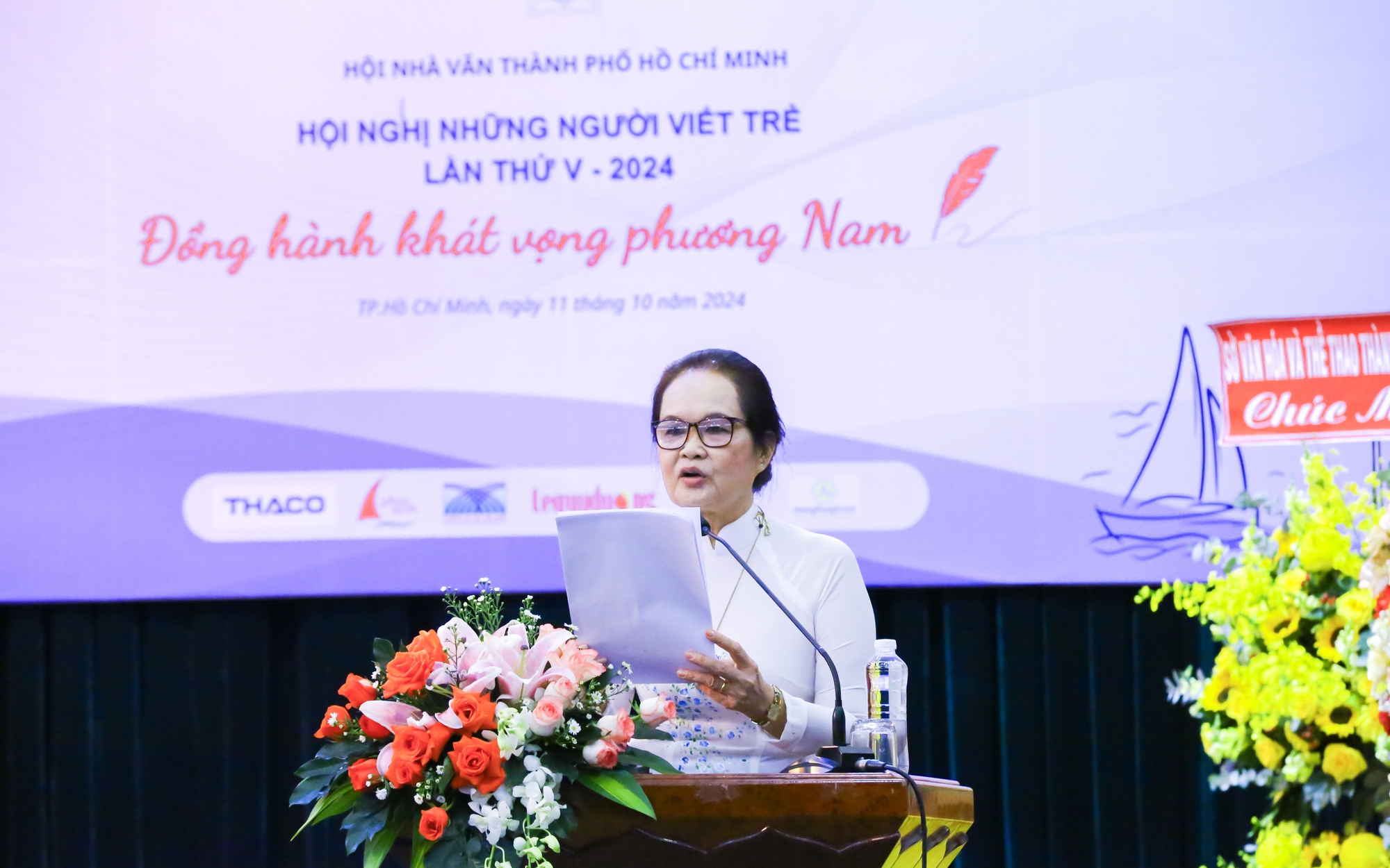 Người viết trẻ trăn trở điều gì?