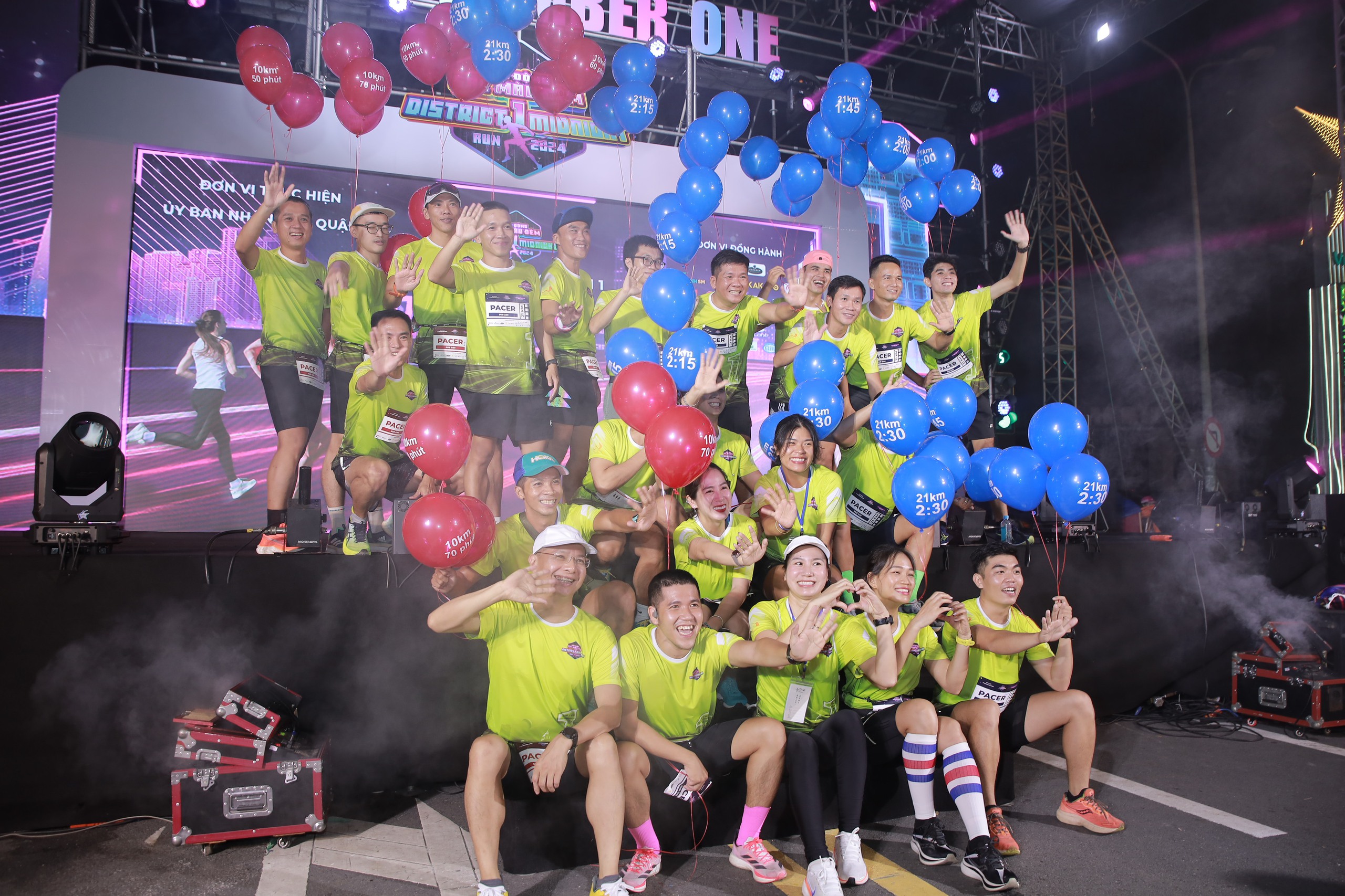 6.000 vận động viên khuấy động Giải chạy "District 1 Midnight Run 2024"- Ảnh 11.