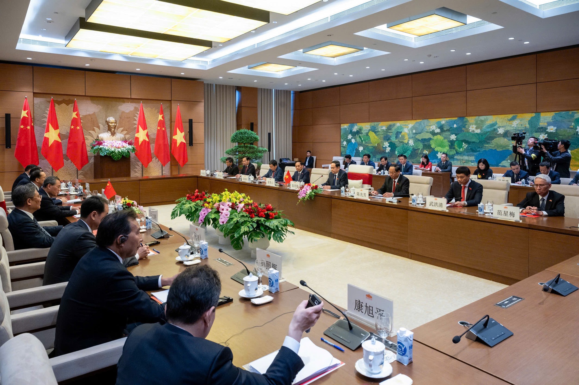 Sẽ c&oacute; phi&ecirc;n họp li&ecirc;n nghị viện Việt Nam - Trung Quốc đầu ti&ecirc;n - Ảnh 1.