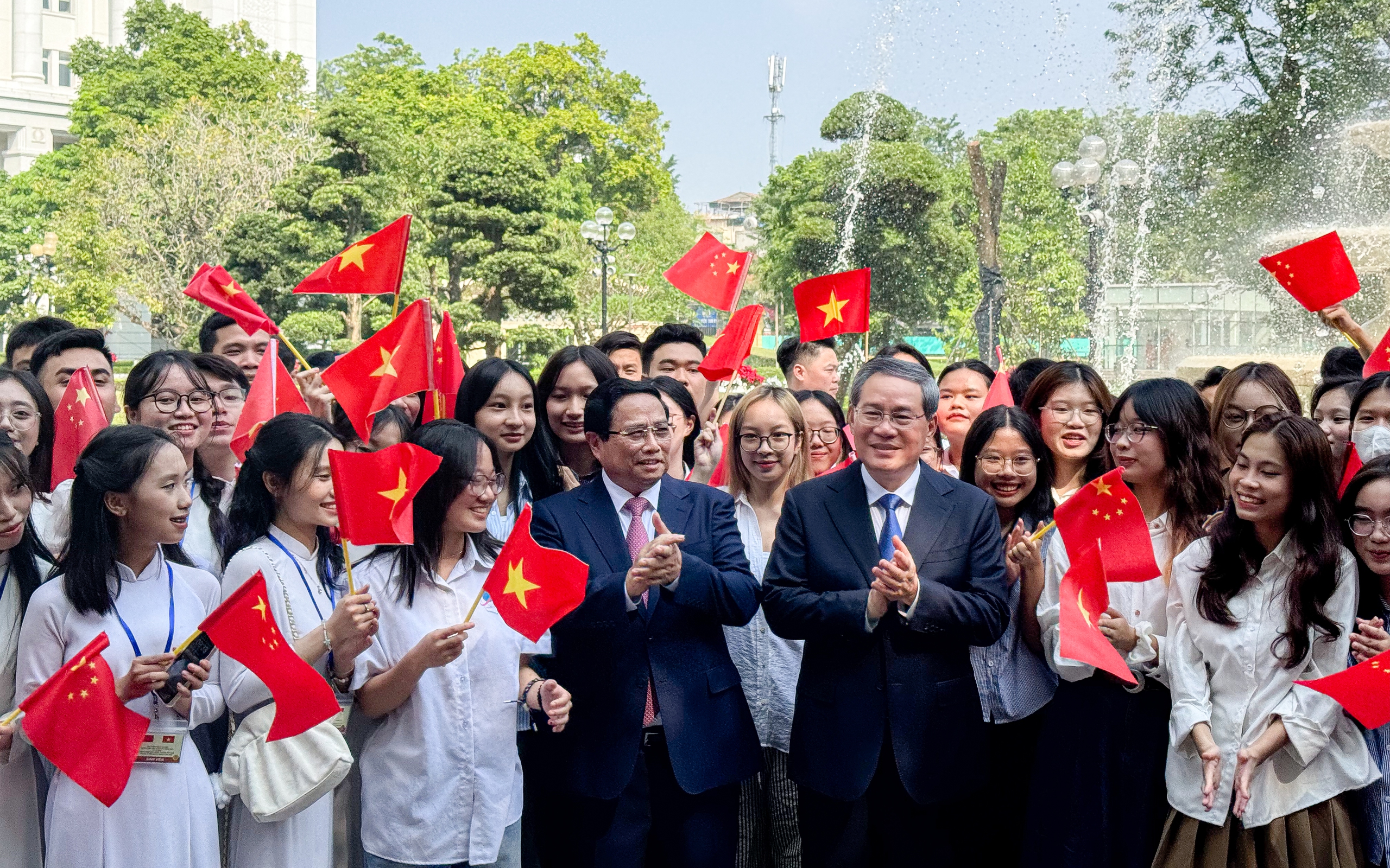 Thủ tướng Phạm Minh Ch&iacute;nh chủ tr&igrave; lễ đ&oacute;n Thủ tướng Trung Quốc L&yacute; Cường- Ảnh 15.