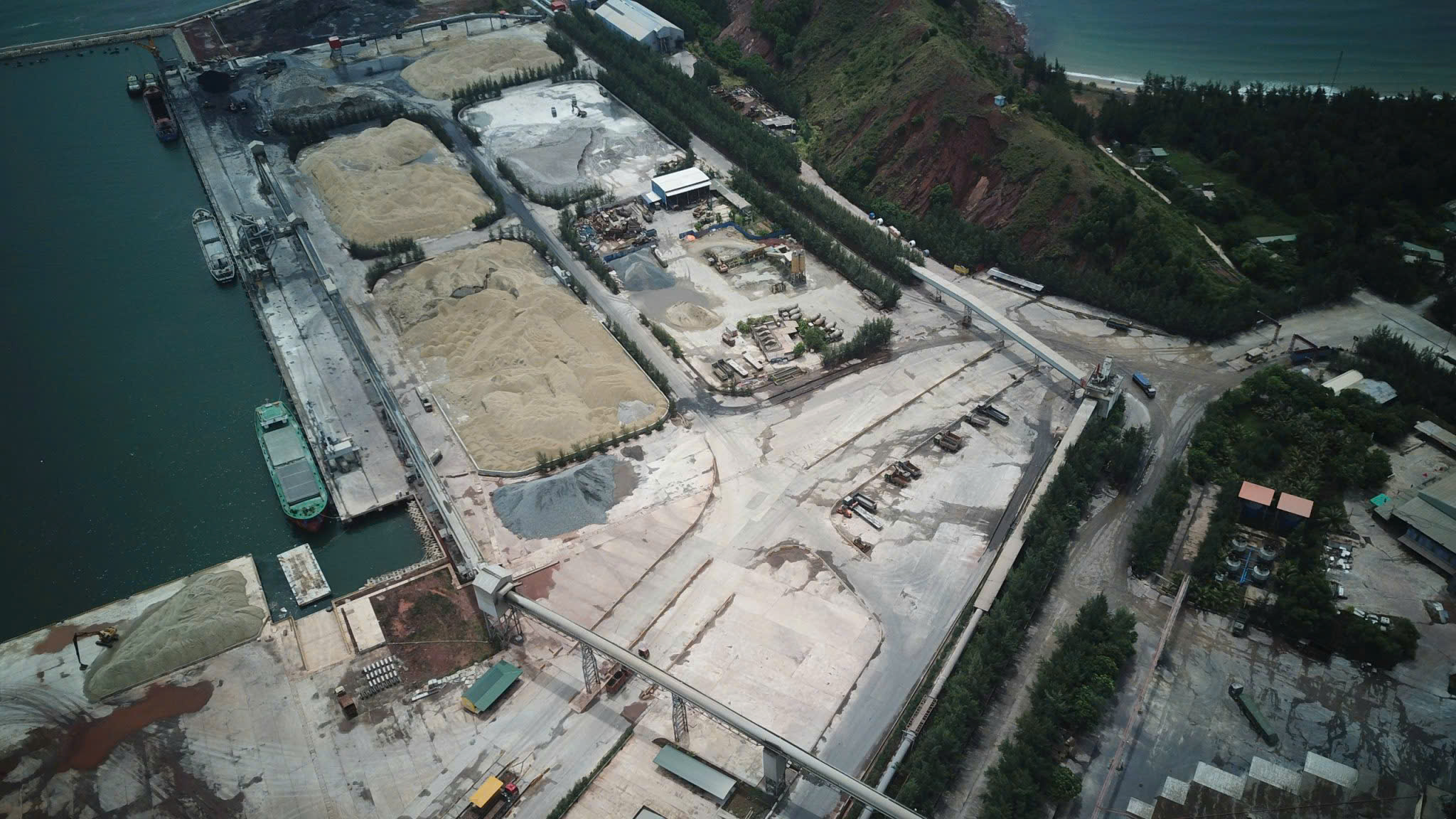 Nhiều vi phạm trong x&acirc;y dựng tại C&ocirc;ng ty CP Xi măng S&ocirc;ng Lam- Ảnh 3.