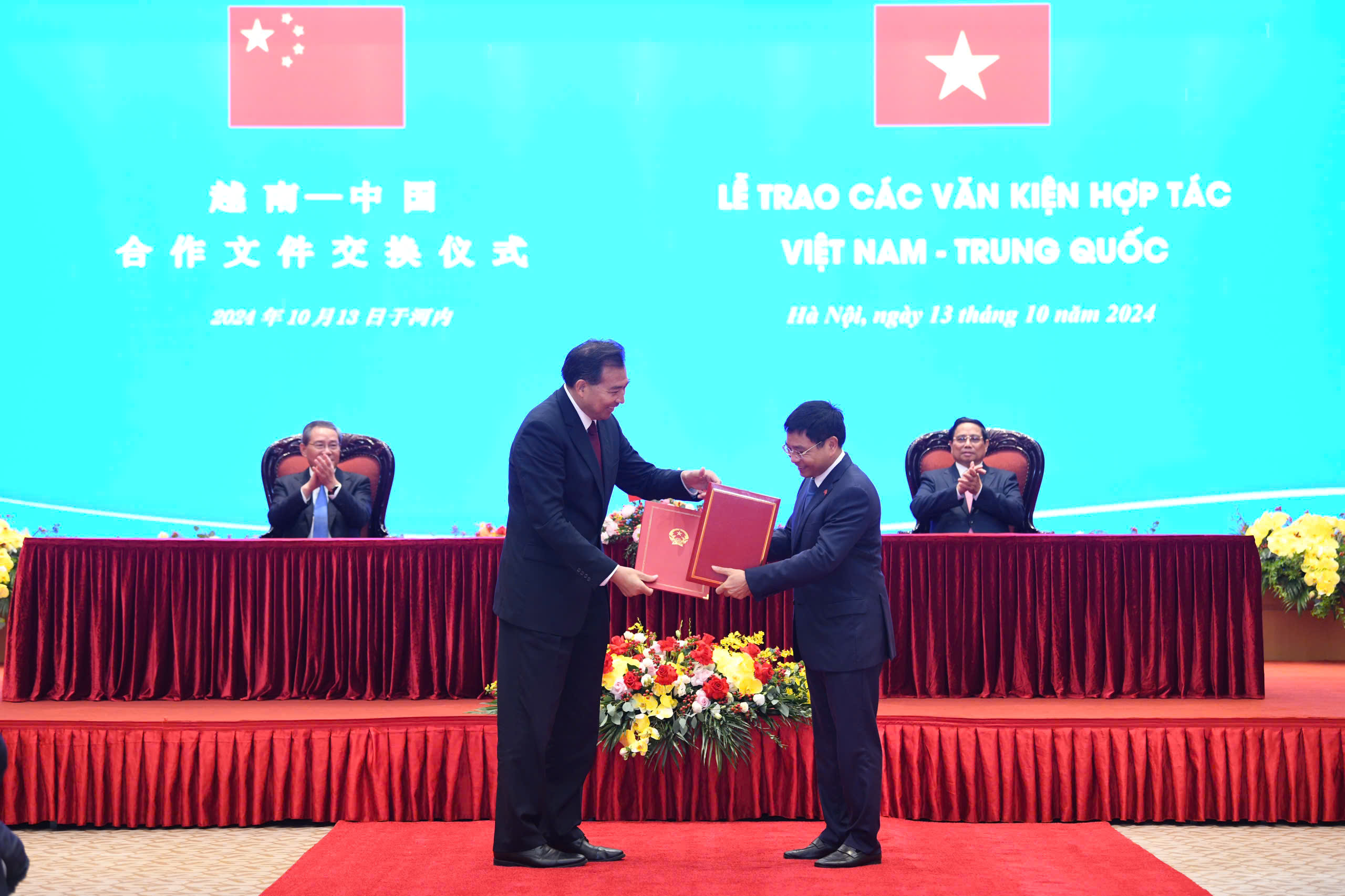 Thủ tướng Phạm Minh Ch&iacute;nh hội đ&agrave;m với Thủ tướng Trung Quốc L&yacute; Cường- Ảnh 5.