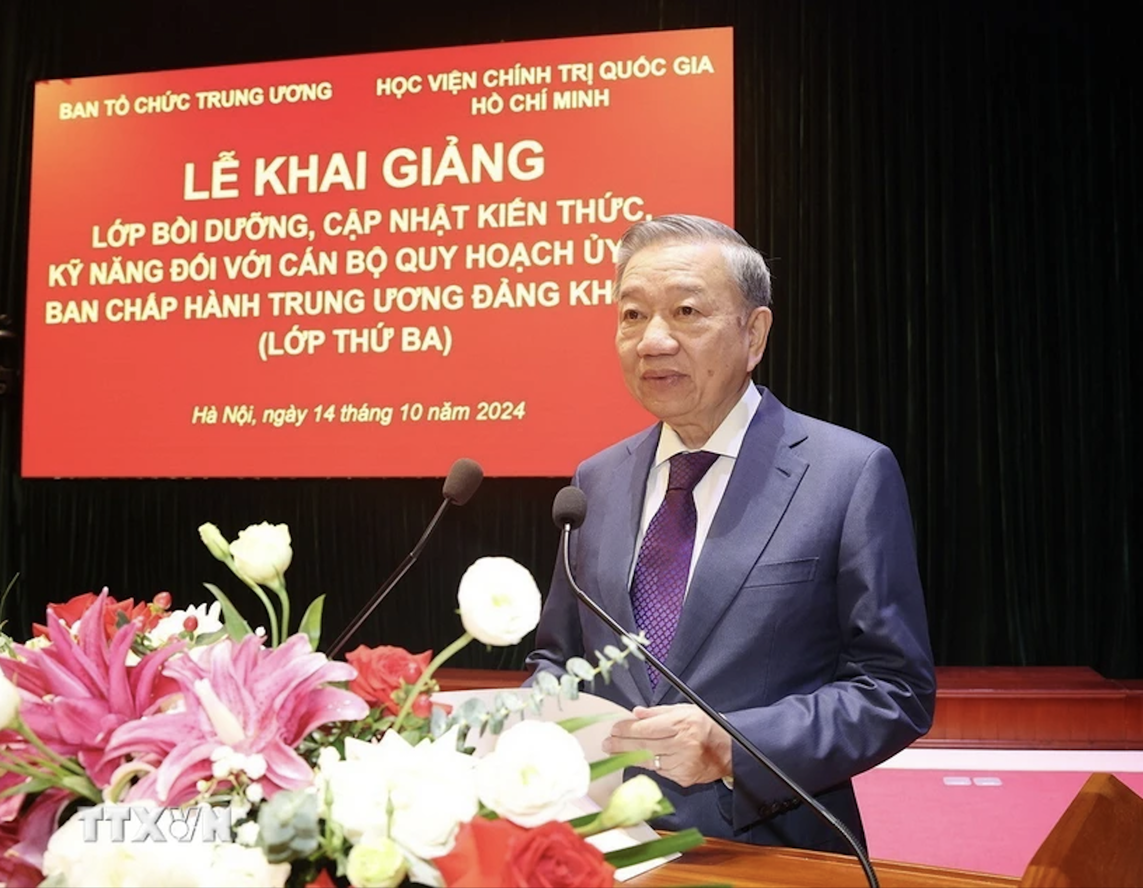 Tổng B&iacute; thư, Chủ tịch nước dự khai giảng lớp bồi dưỡng c&aacute;n bộ quy hoạch Ủy vi&ecirc;n Trung ương- Ảnh 1.