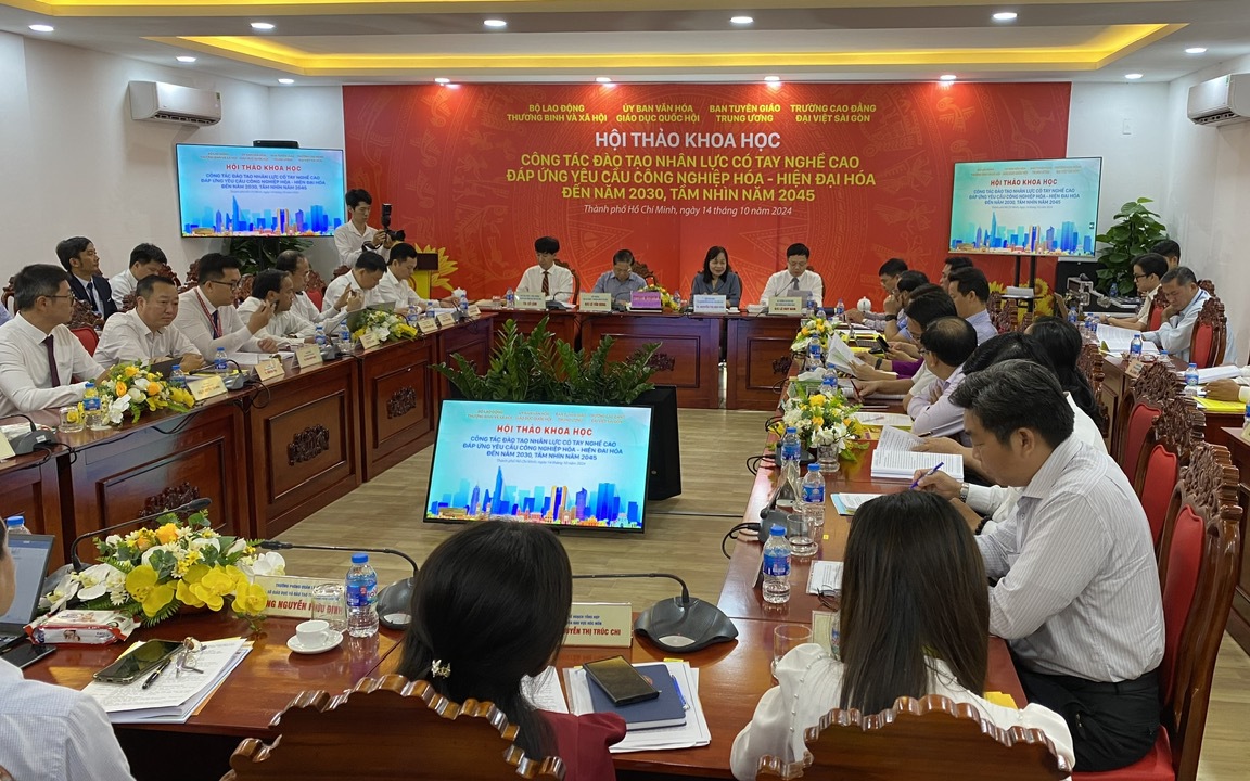 Nhân lực chất lượng cao vẫn là bài toán khó giải