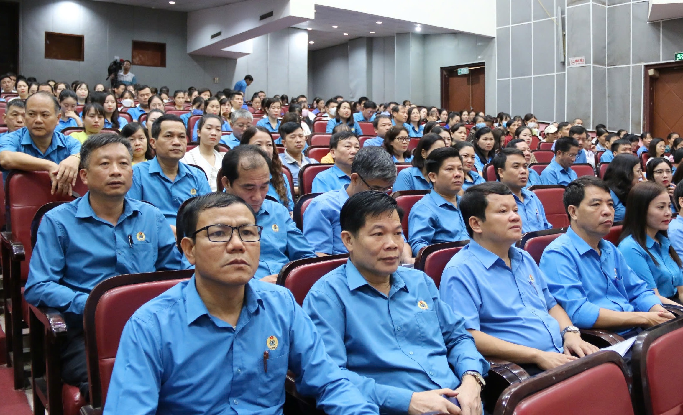 C&ocirc;ng nh&acirc;n mong muốn được cải thiện tiền lương, trợ cấp bảo hiểm- Ảnh 4.