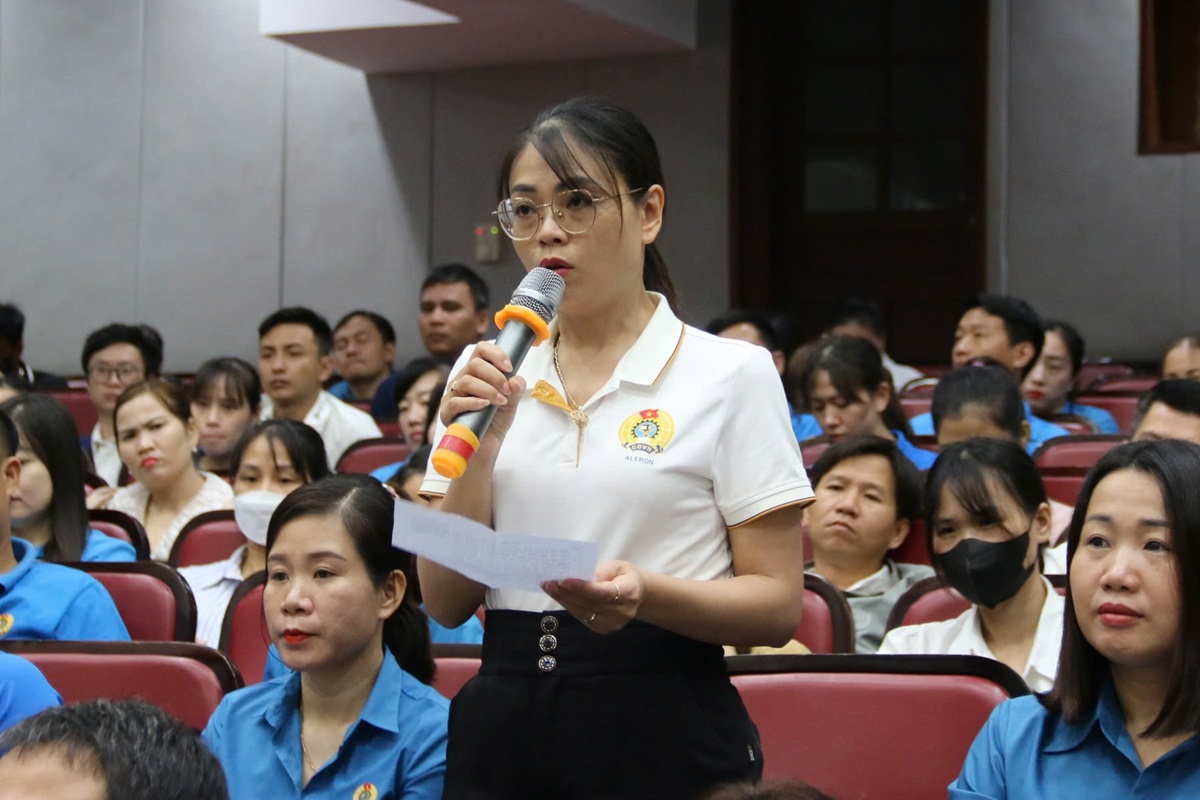 C&ocirc;ng nh&acirc;n mong muốn được cải thiện tiền lương, trợ cấp bảo hiểm- Ảnh 2.