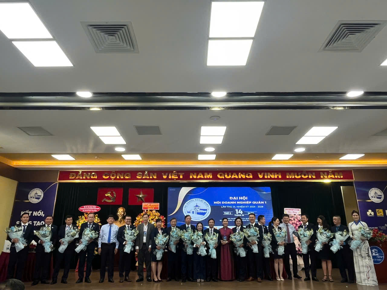 Giám đốc chợ đầu mối Bình Điền được bầu làm Chủ tịch Hội Doanh nghiệp quận 1- Ảnh 1.