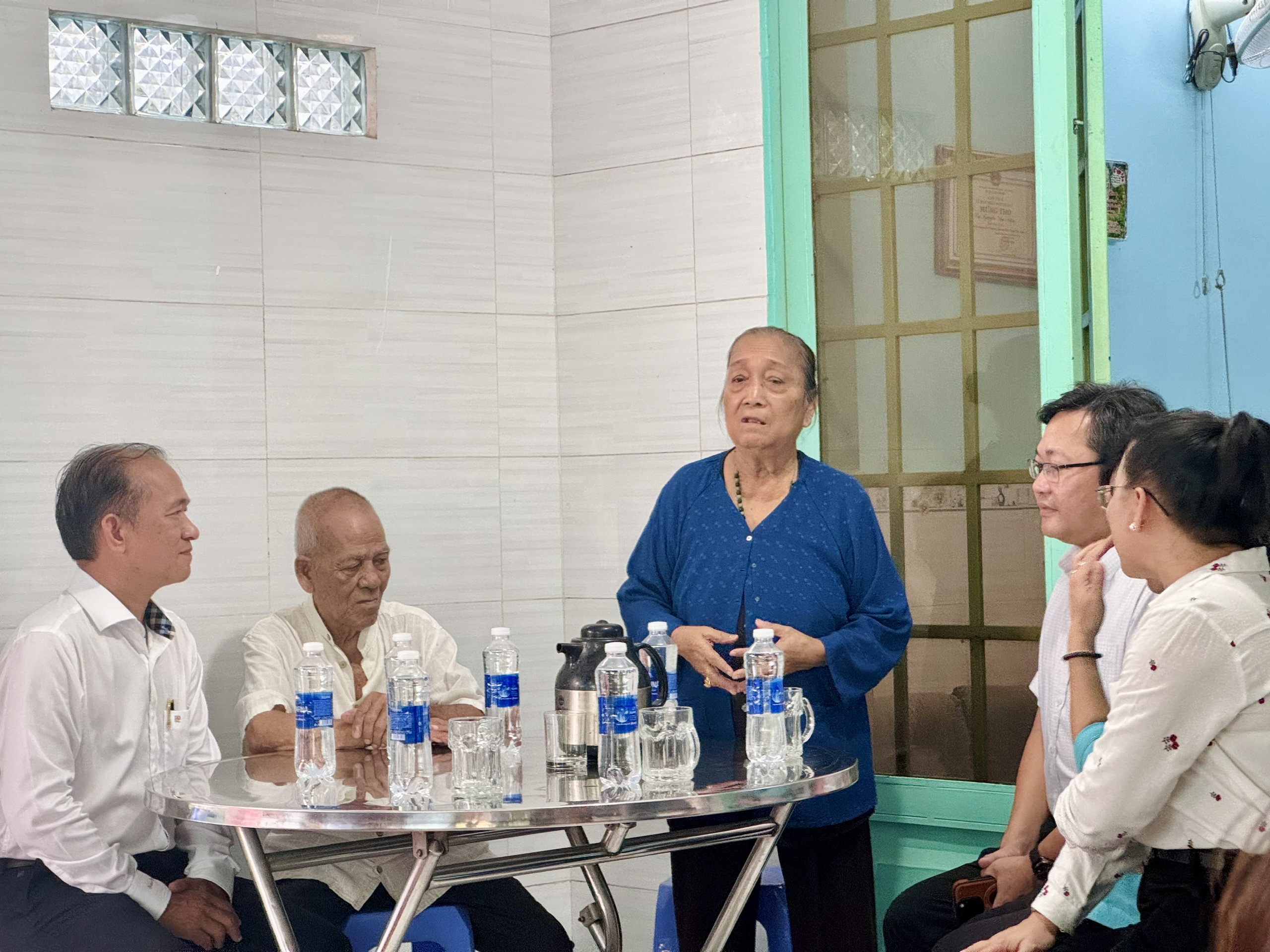 Chung tay sửa chữa nh&agrave; cho gia đ&igrave;nh Mẹ Việt Nam Anh h&ugrave;ng- Ảnh 3.