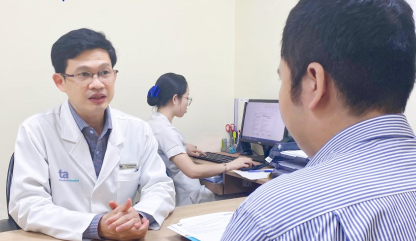 Nỗi khổ của cánh mày râu khi ngực to hơn phụ nữ- Ảnh 1.