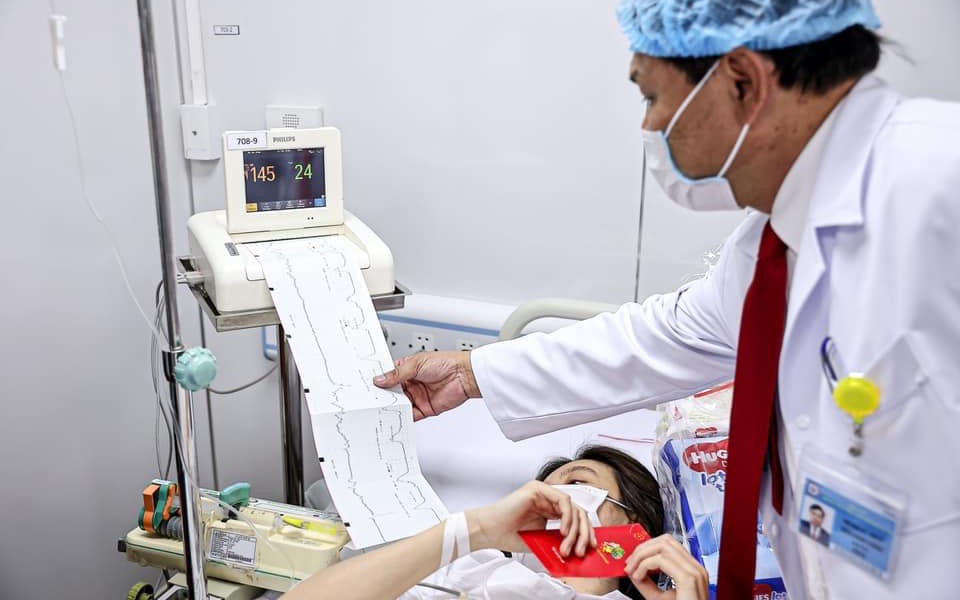 Tỉ lệ sinh mổ tăng cao do "chọn giờ"