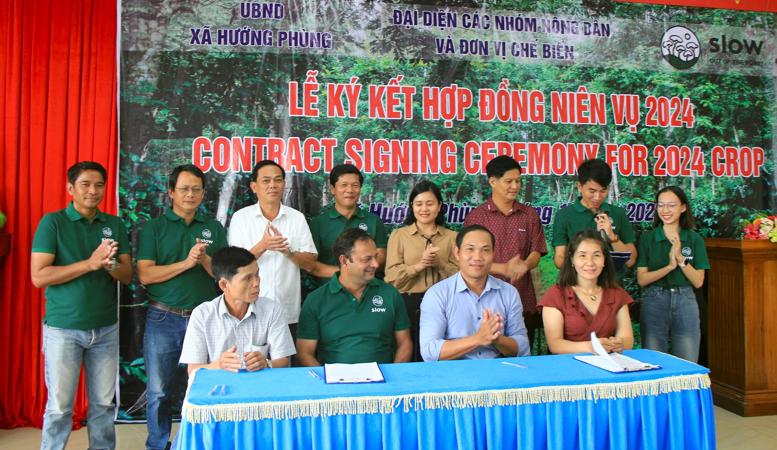 H&agrave;ng trăm hộ d&acirc;n tham gia sản xuất c&agrave; ph&ecirc; sinh th&aacute;i, cải thiện rừng- Ảnh 1.