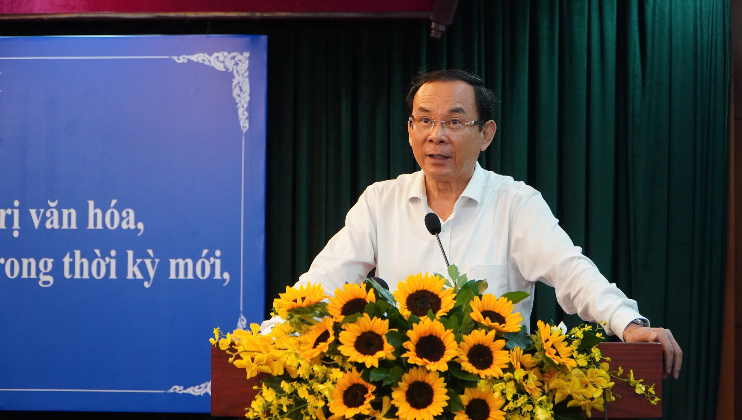 Lấy chuẩn mực đạo đức l&agrave;m gốc để quy tụ, dẫn dắt, định hướng dư luận- Ảnh 2.