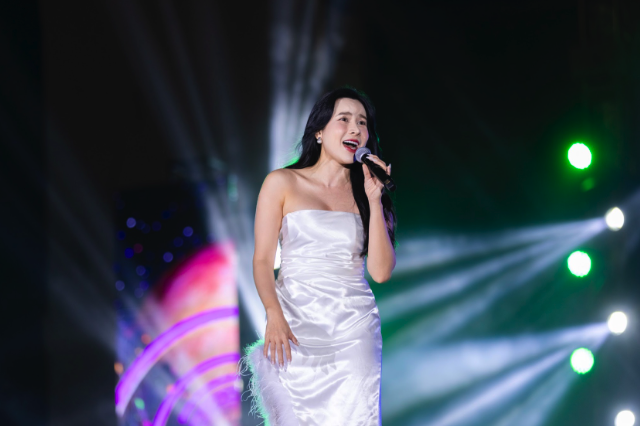 Liveshow "Hồi sinh" quy&ecirc;n g&oacute;p được gần 2,4 tỉ đồng cho L&agrave;o Cai- Ảnh 3.