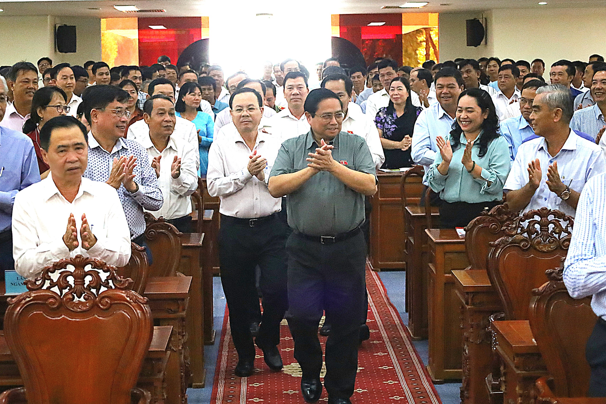 Cử tri Cần Thơ phản ánh với Thủ tướng một số cơ chế đặc thù thực hiện chậm- Ảnh 1.