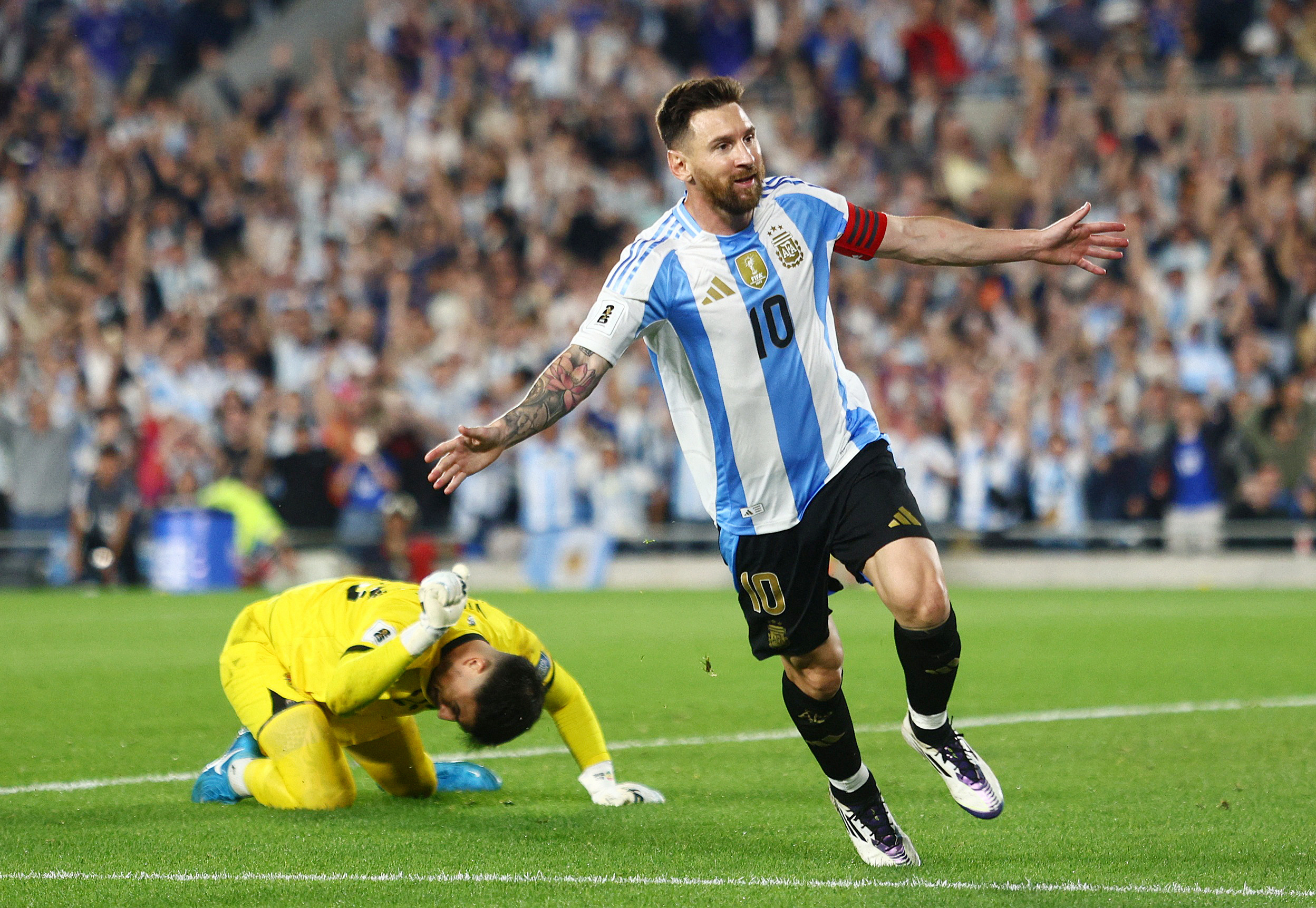 Messi tỏa s&aacute;ng ở tuổi 37 tại v&ograve;ng loại World Cup, bắt kịp kỷ lục của Cristiano Ronaldo- Ảnh 2.