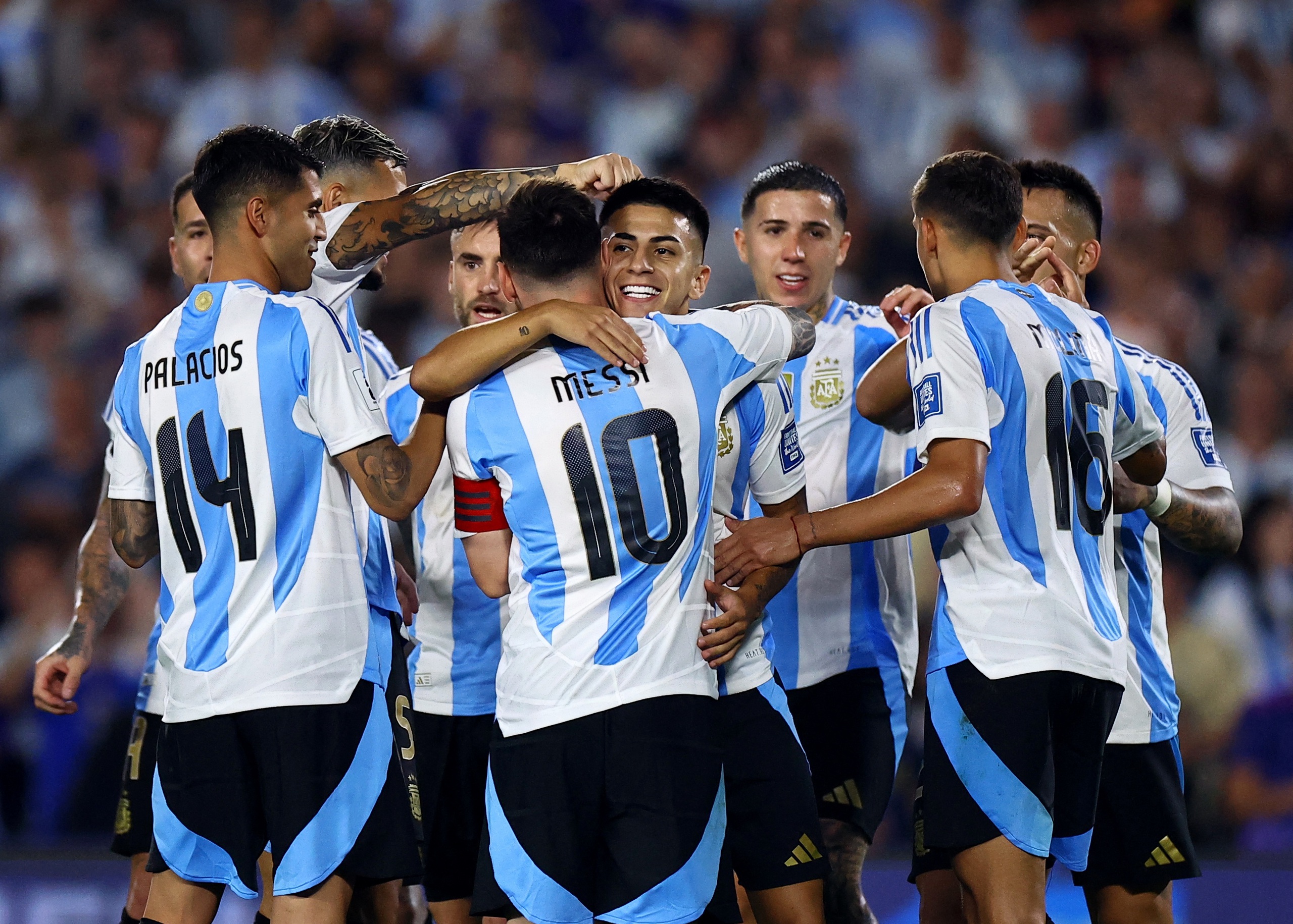 Messi tỏa s&aacute;ng ở tuổi 37 tại v&ograve;ng loại World Cup, bắt kịp kỷ lục của Cristiano Ronaldo- Ảnh 7.