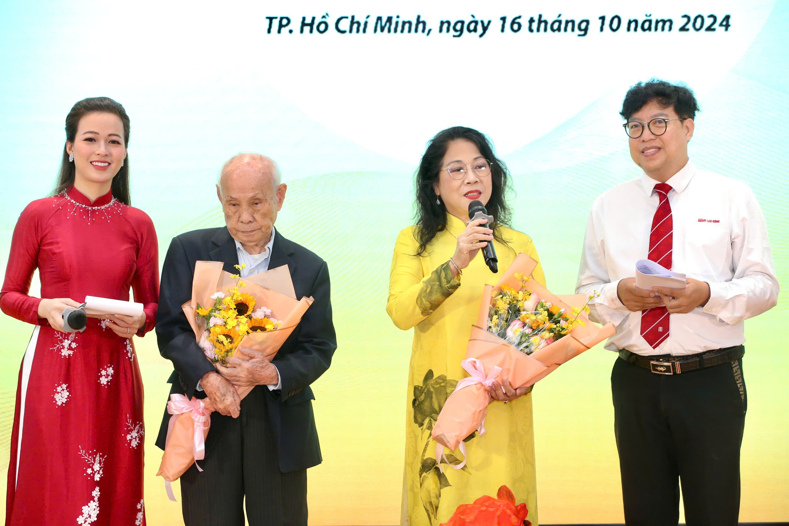 NSƯT - ca sĩ Ánh Tuyết "hát chay" đầy cảm xúc- Ảnh 3.
