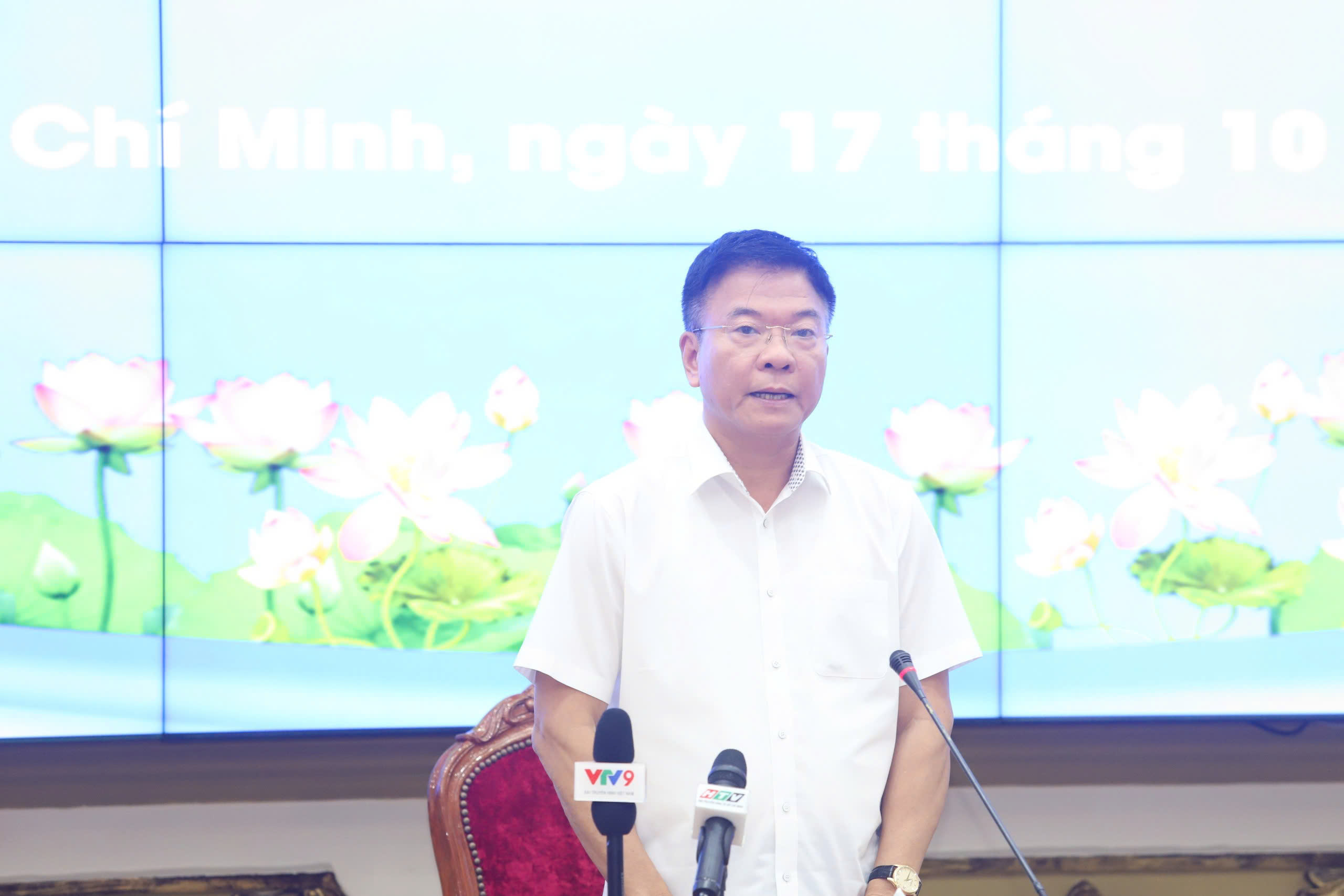 Ph&oacute; Thủ tướng l&agrave;m việc với v&ugrave;ng Đ&ocirc;ng Nam Bộ để gỡ điểm nghẽn giải ng&acirc;n đầu tư c&ocirc;ng- Ảnh 5.
