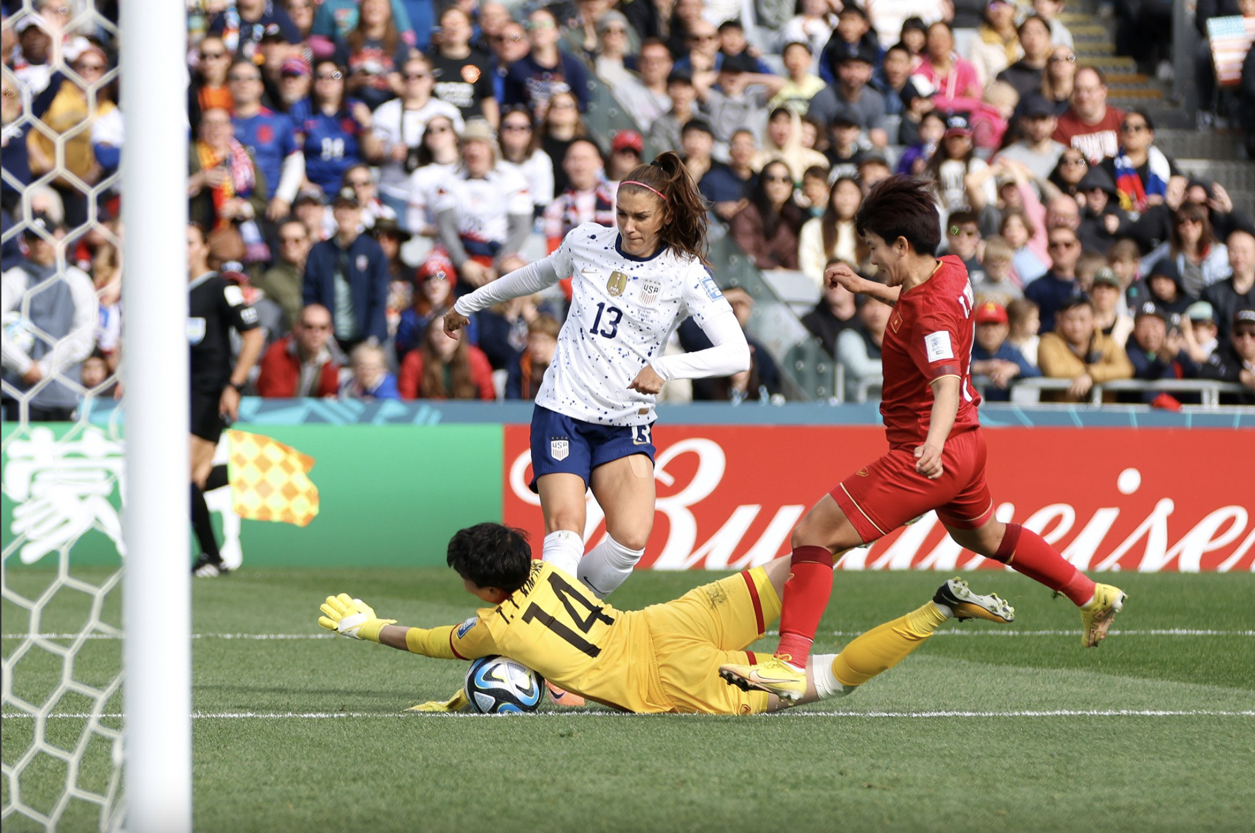 H&agrave;nh tr&igrave;nh đến World Cup của b&oacute;ng đ&aacute; nữ Việt Nam l&ecirc;n m&agrave;n ảnh- Ảnh 2.