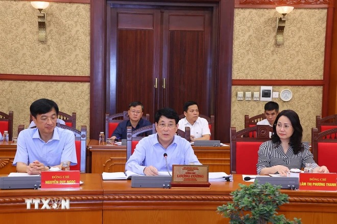 Thường trực Ban B&iacute; thư Lương Cường chủ tr&igrave; giao ban c&aacute;c ban đảng, 4 văn ph&ograve;ng...- Ảnh 2.