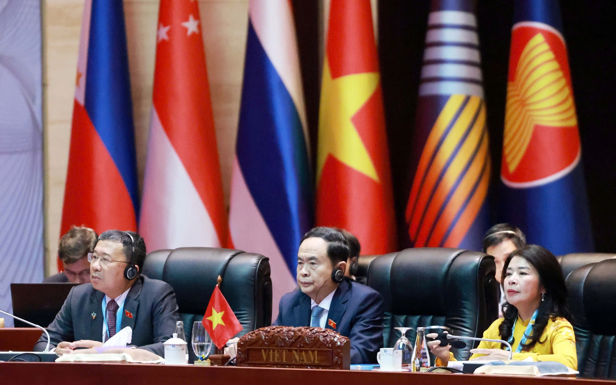 Chủ tịch Quốc hội Trần Thanh Mẫn lên đường dự AIPA-46 và thăm Malaysia - Ảnh 2.