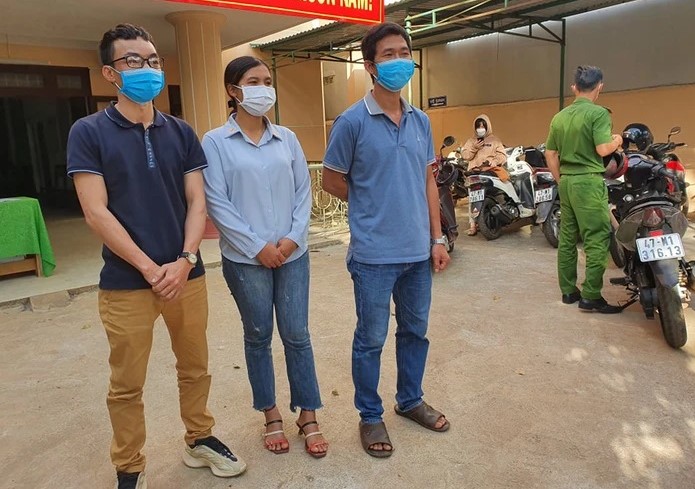 Huyện n&oacute;i g&igrave; về việc d&acirc;y dưa bồi thường cho 6 gi&aacute;o vi&ecirc;n thắng kiện?- Ảnh 1.