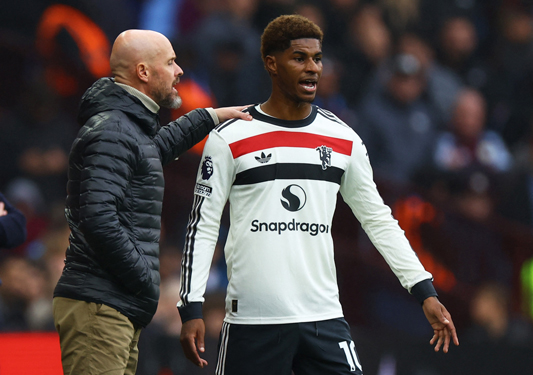 Sức ép đè nặng lên HLV Erik ten Hag và các tiền đạo như Rashford khi 3 trận Man United không ghi bàn và tụt xuống hạng 14 Giải Ngoại hạng Anh. Ảnh: REUTERS